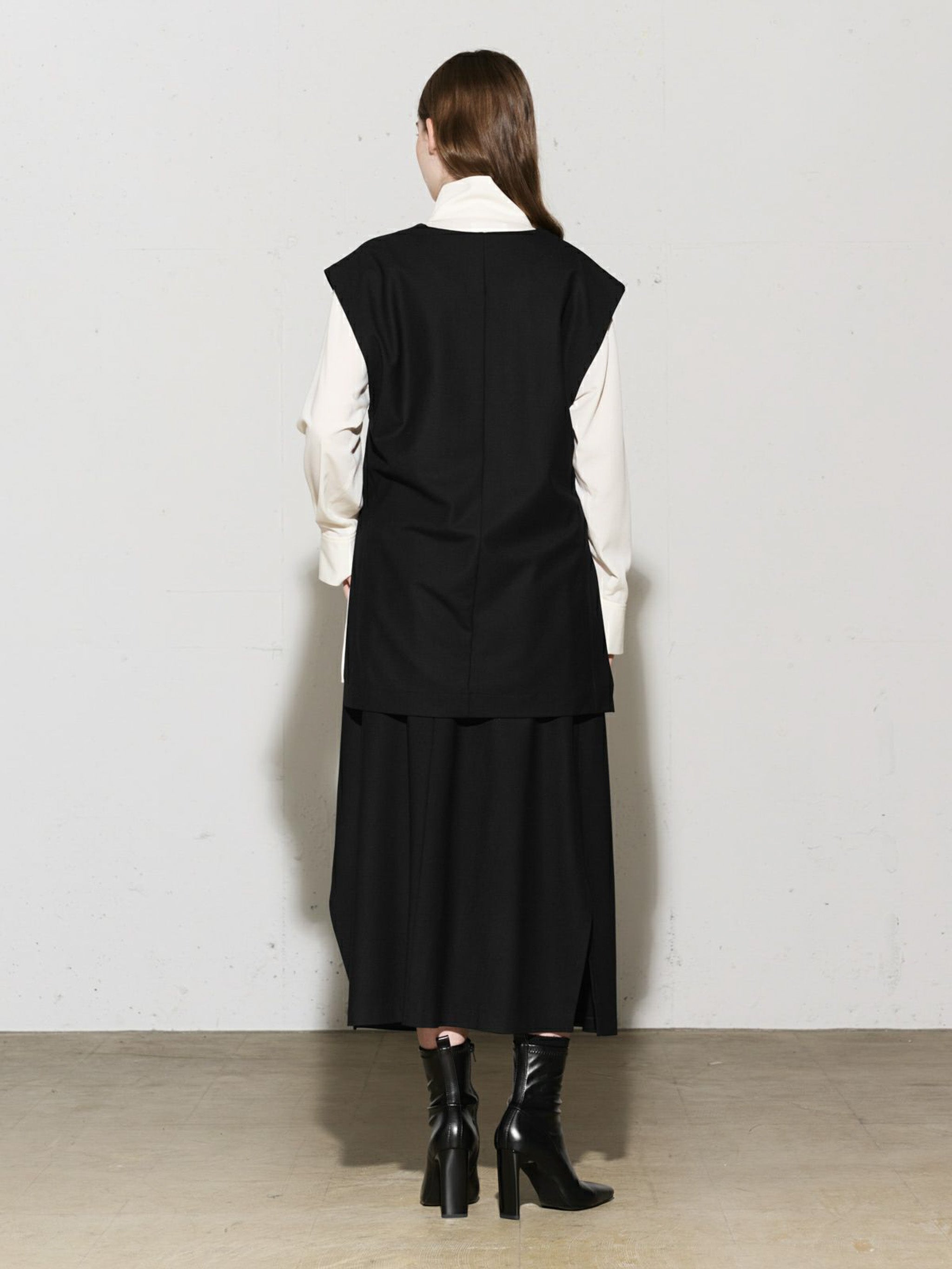 ウールVネックベスト