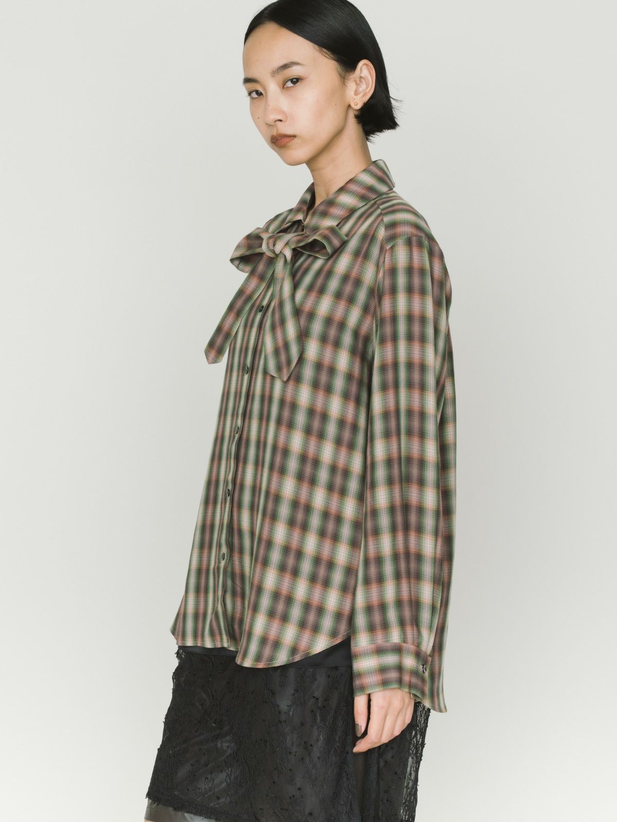 check regular collar shirt with tie