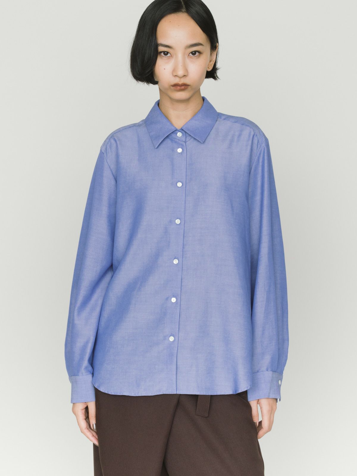 regular collar shirt with tie