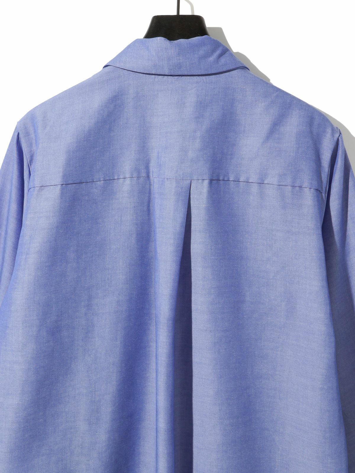 regular collar shirt with tie