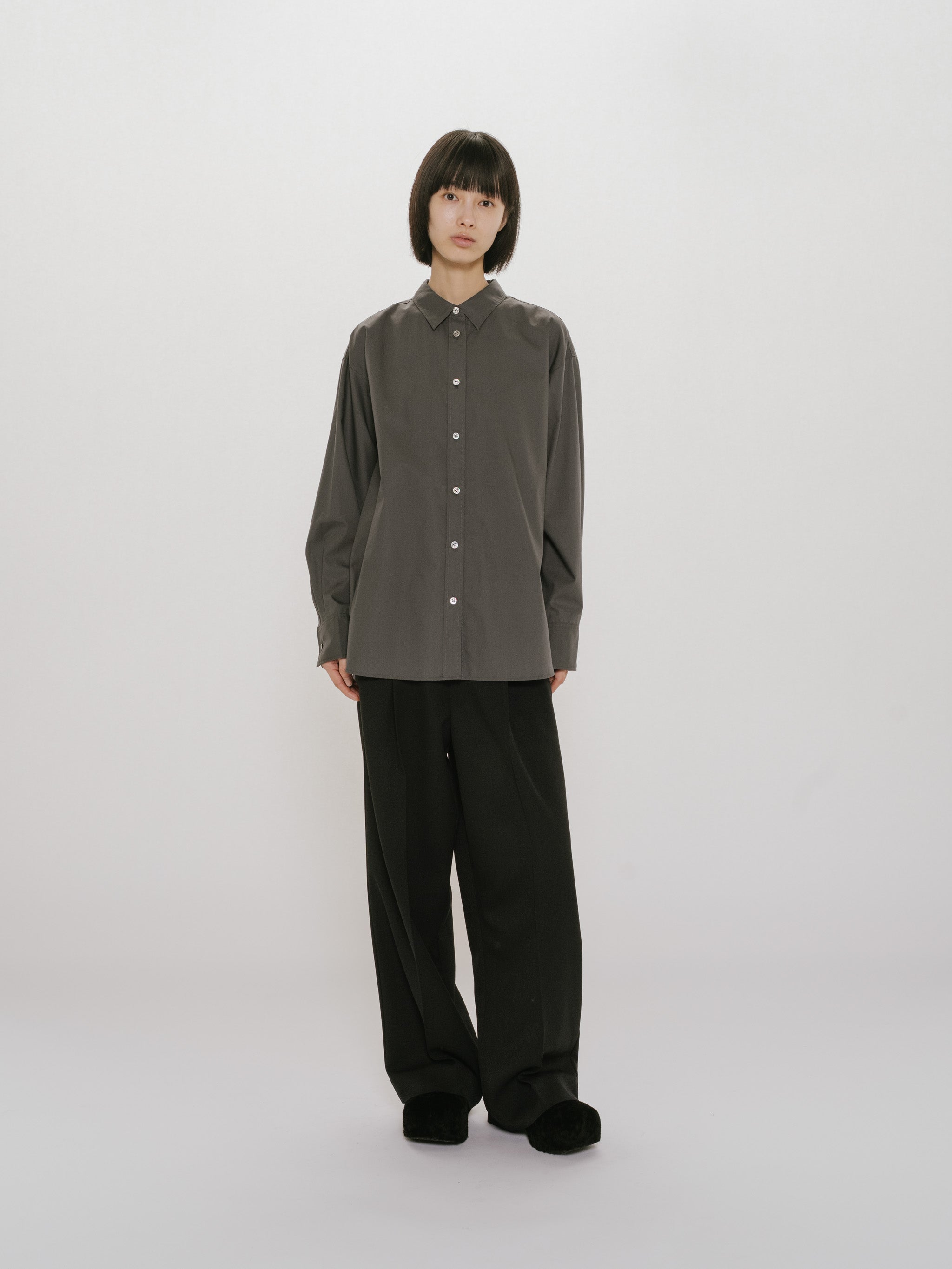 basic backgathered shirt