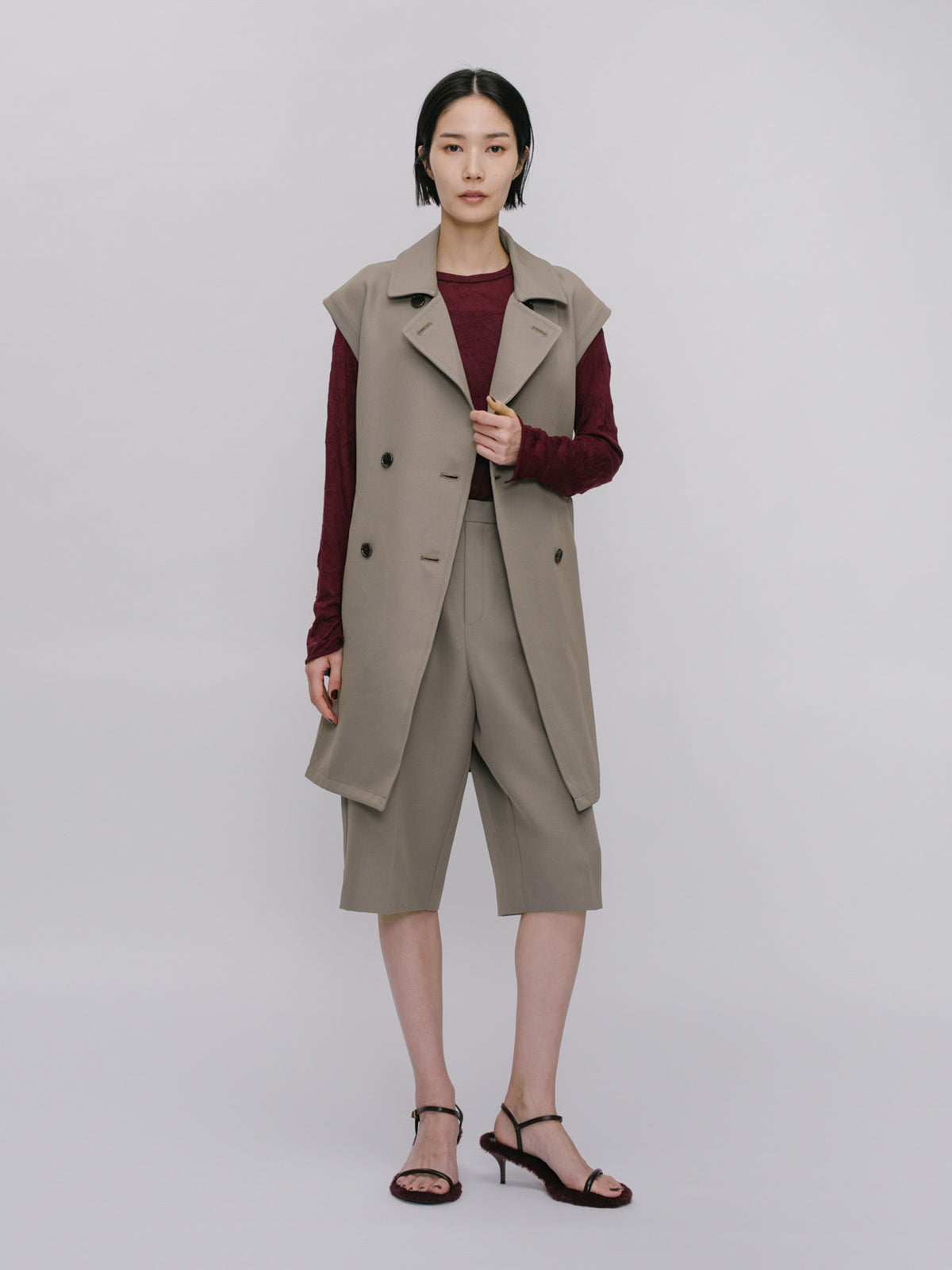 trench gilet
