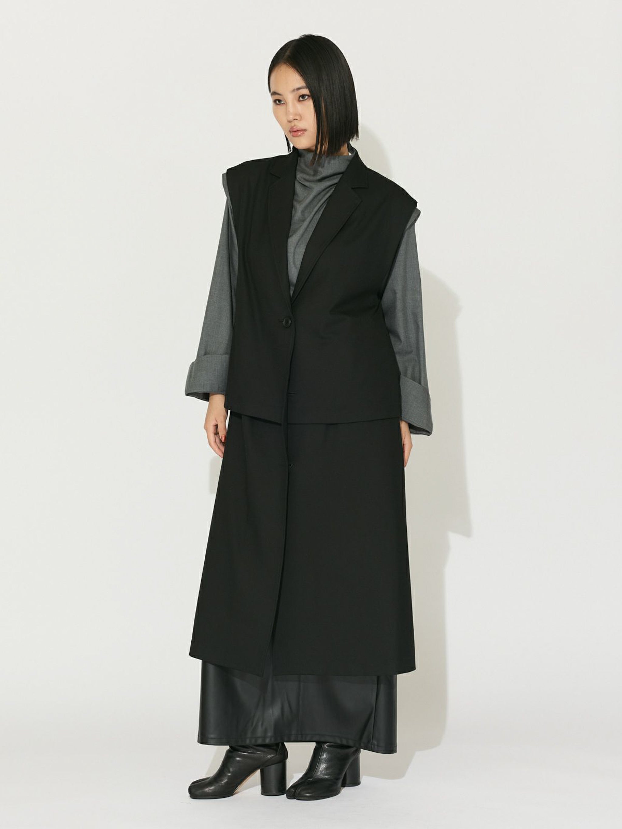 レイヤードロングジレ