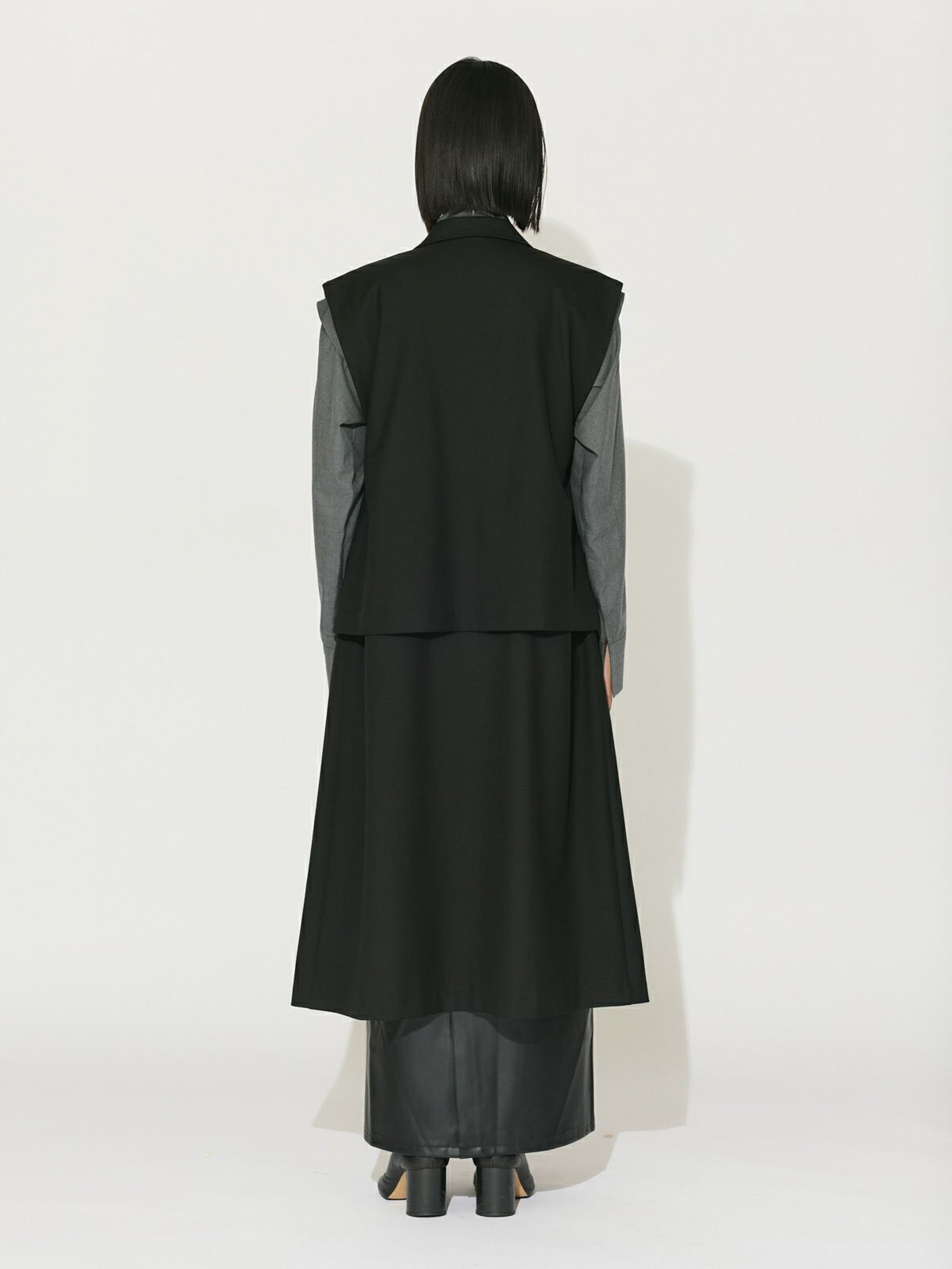 レイヤードロングジレ