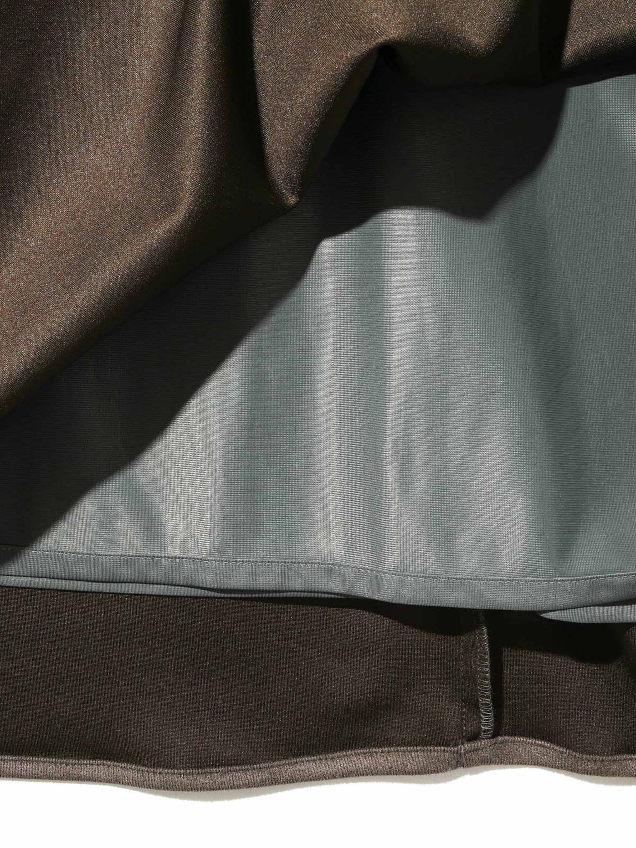 スエードセミフレアスカート