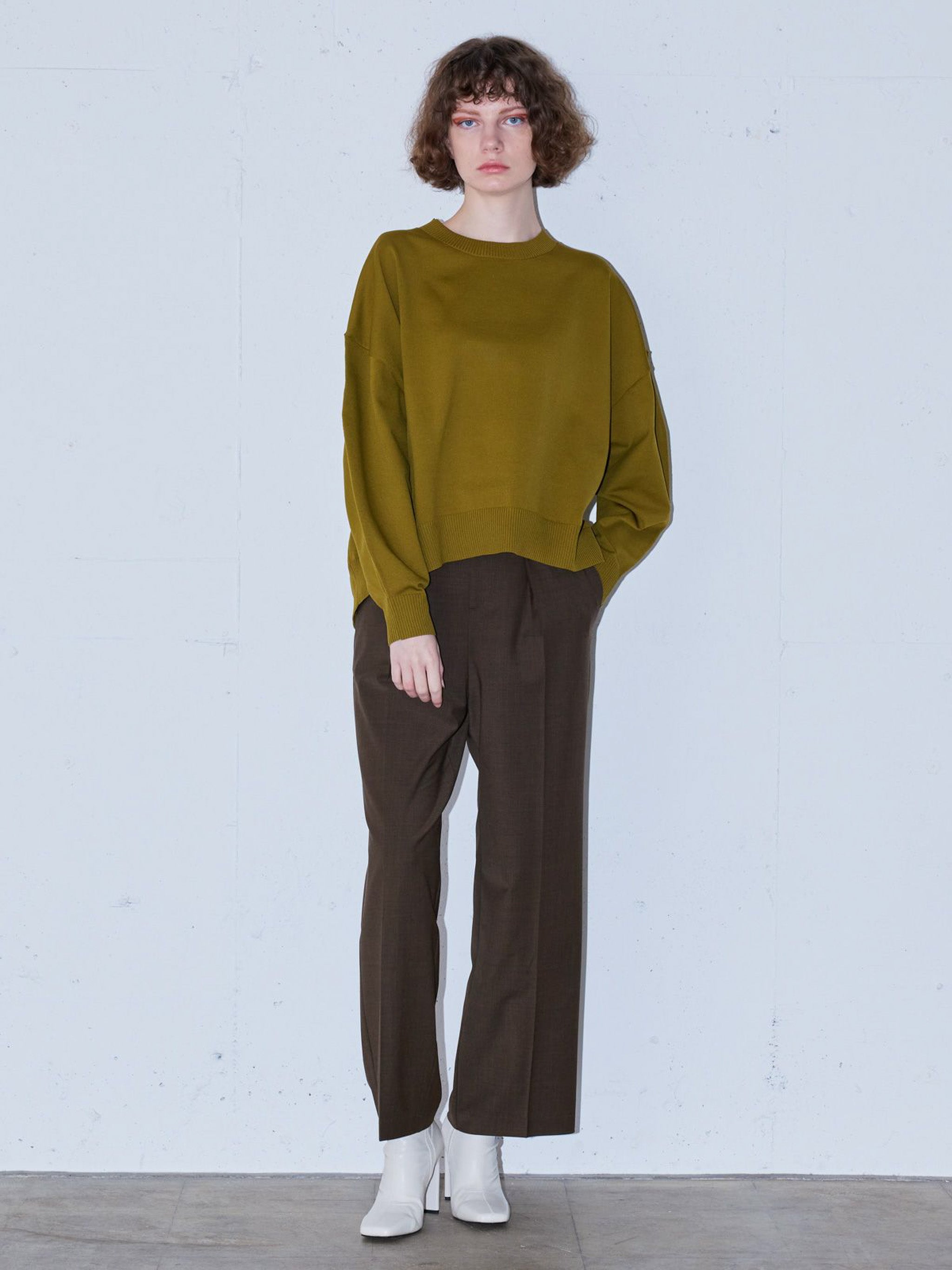 センタープレスストレートパンツ(3-1014)