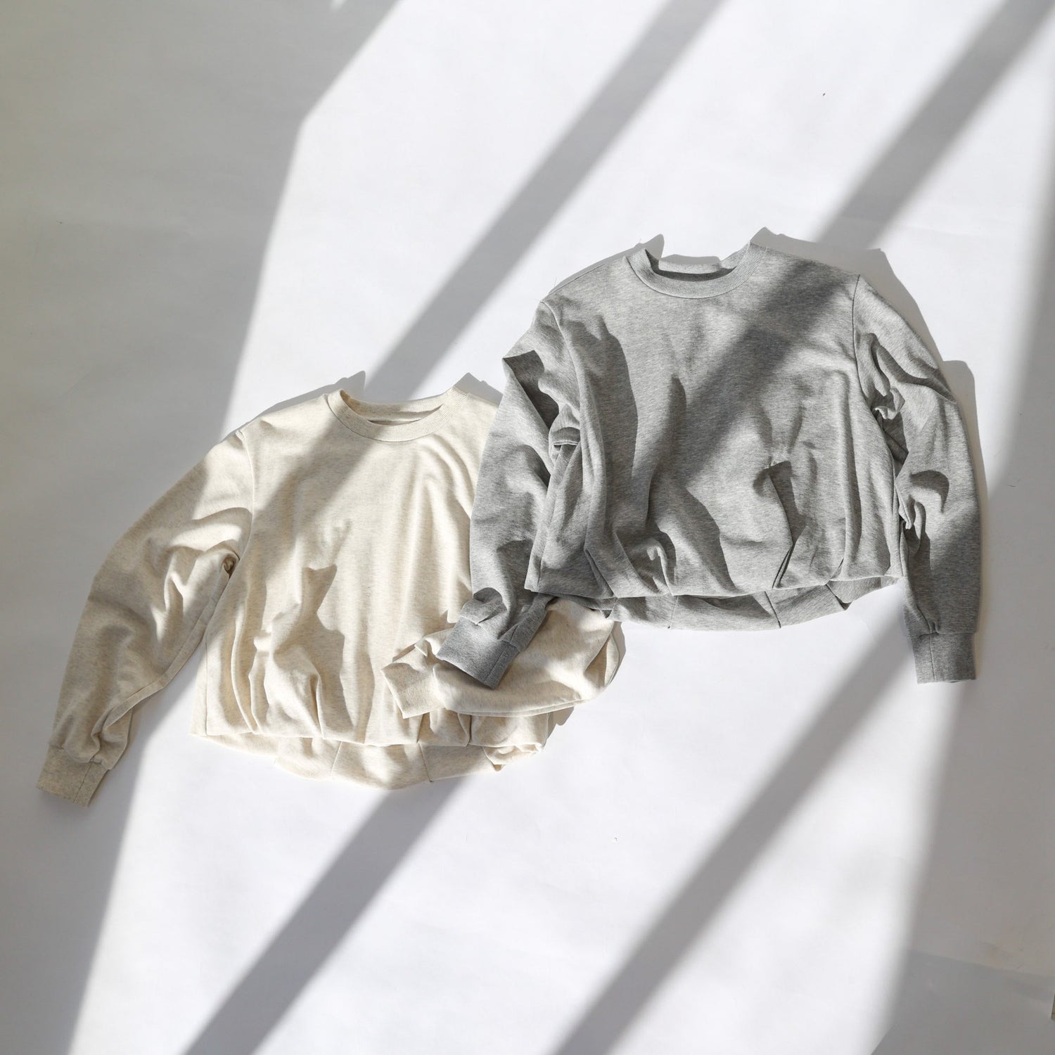 NEW ITEMS : balloon sweat pullover