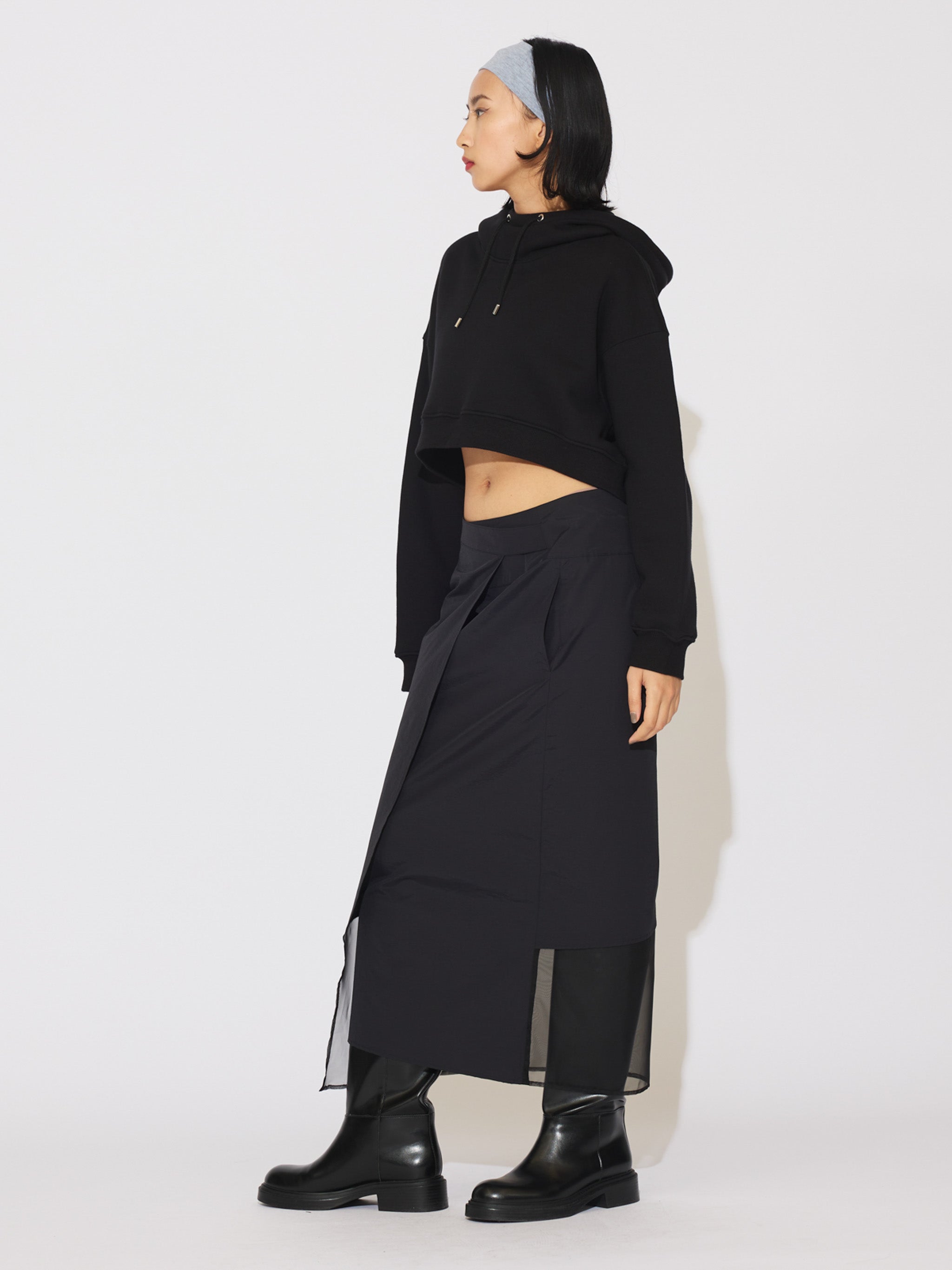 hooded short pullover