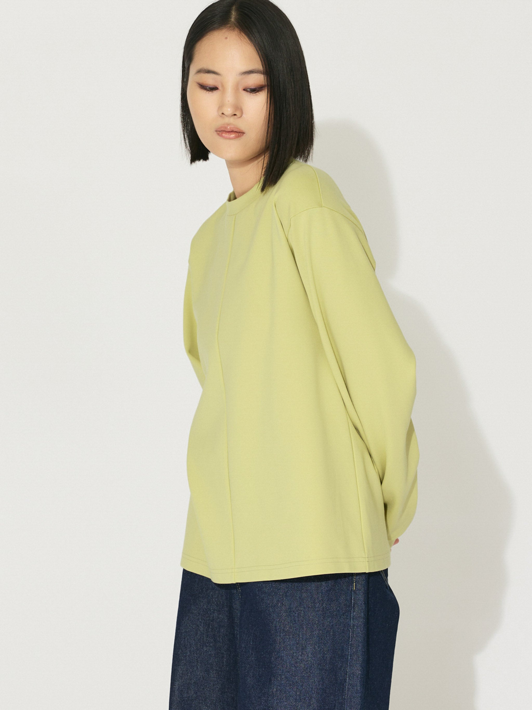 front seam long t-shirt