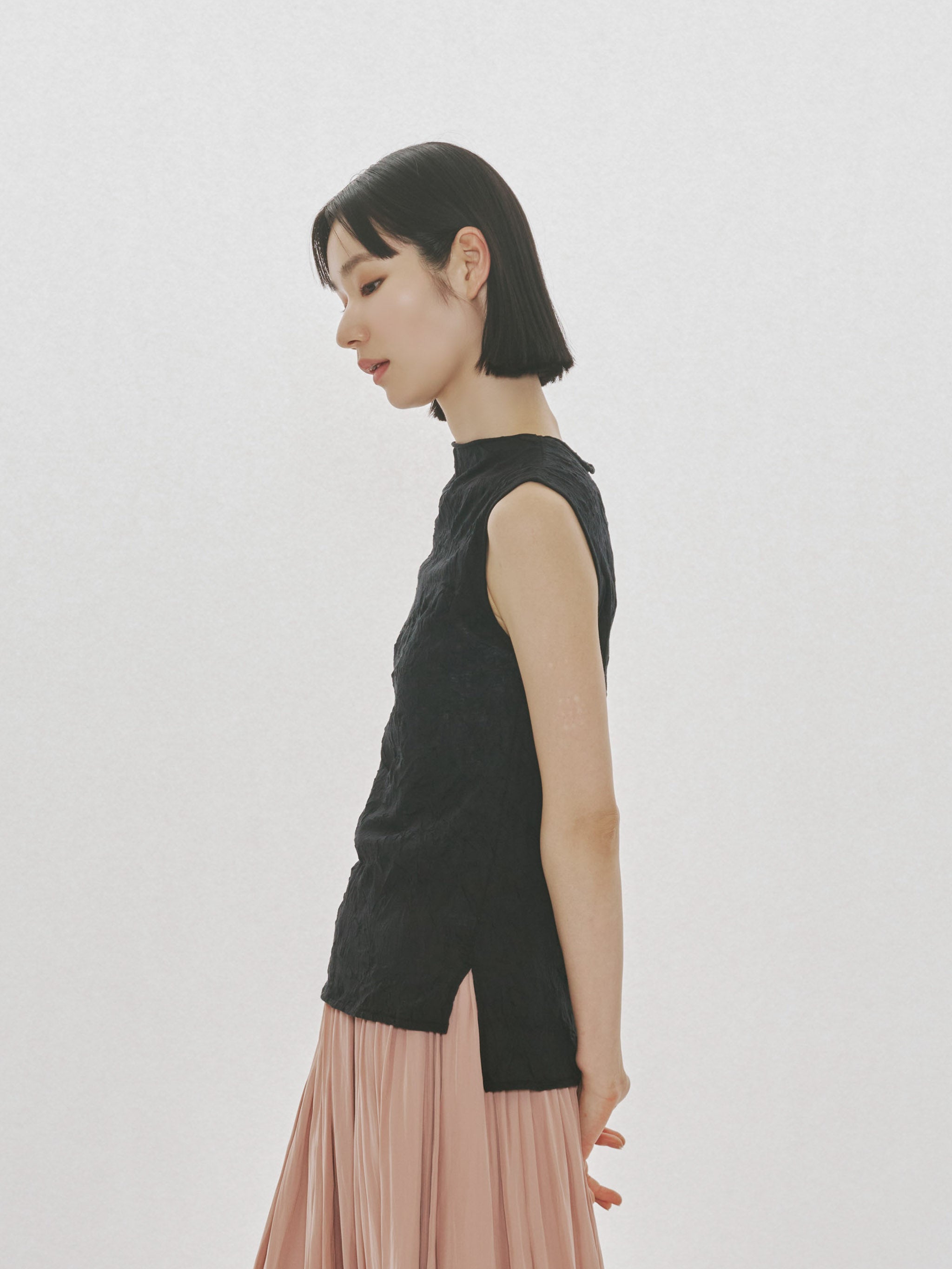 see-through high neck sleeveless inner