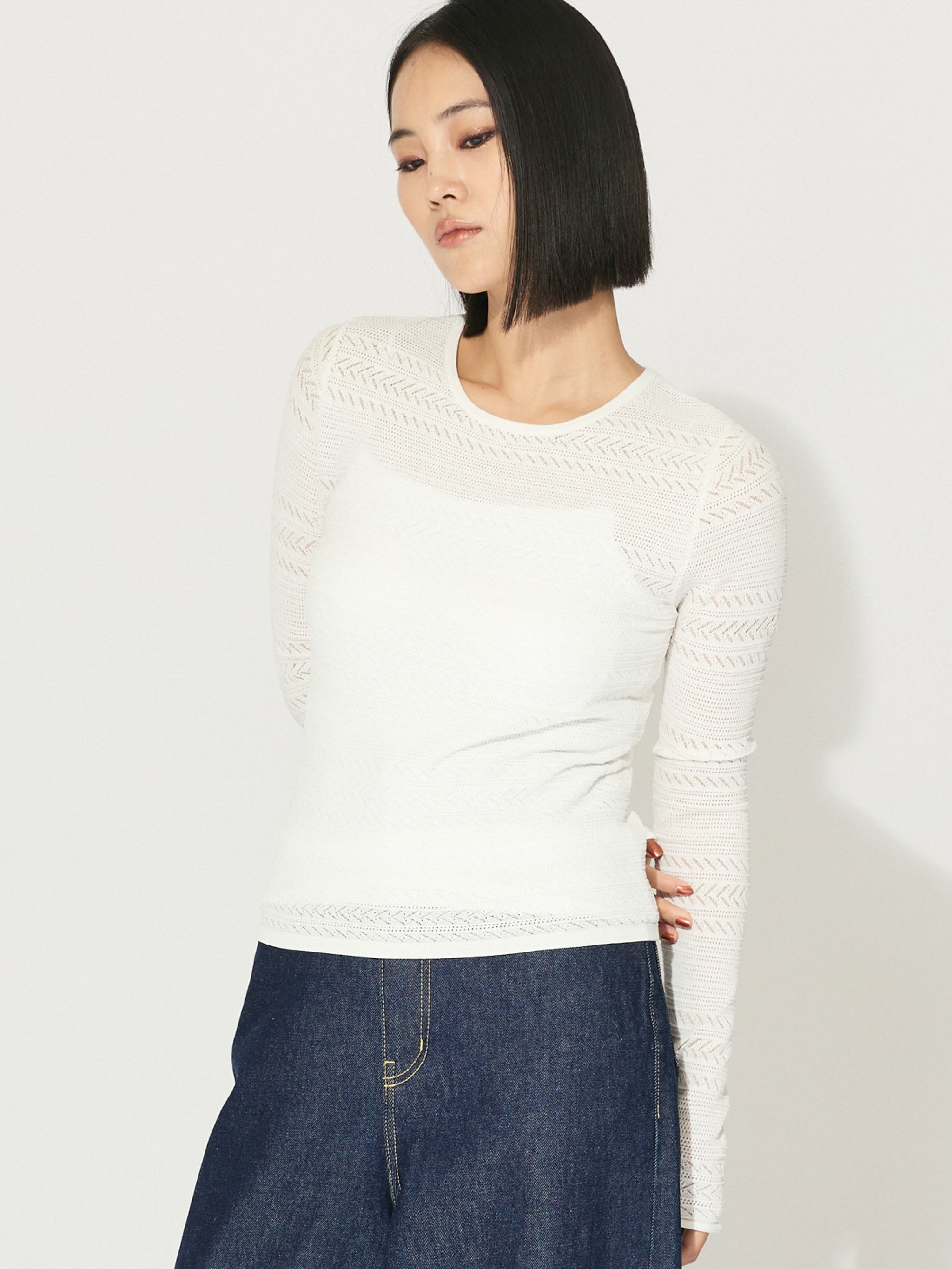 lace knit tight pullover