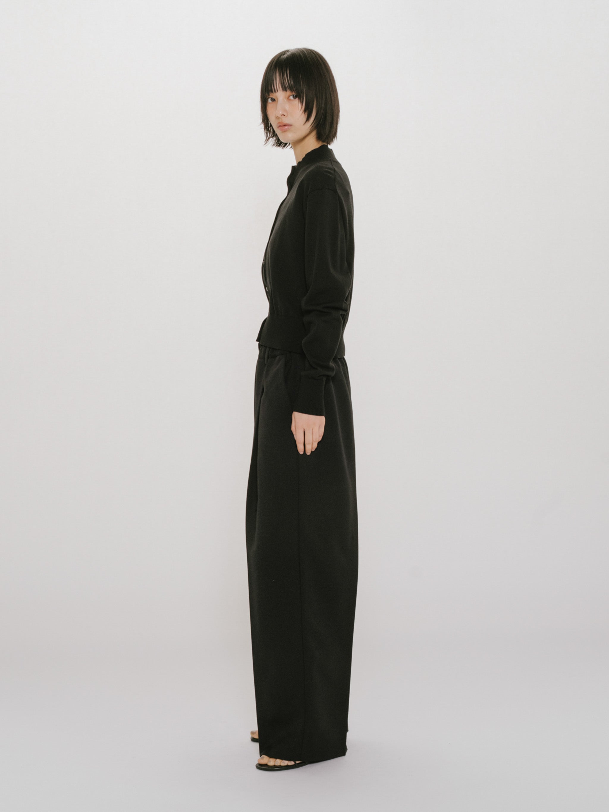 high neck short cardigan