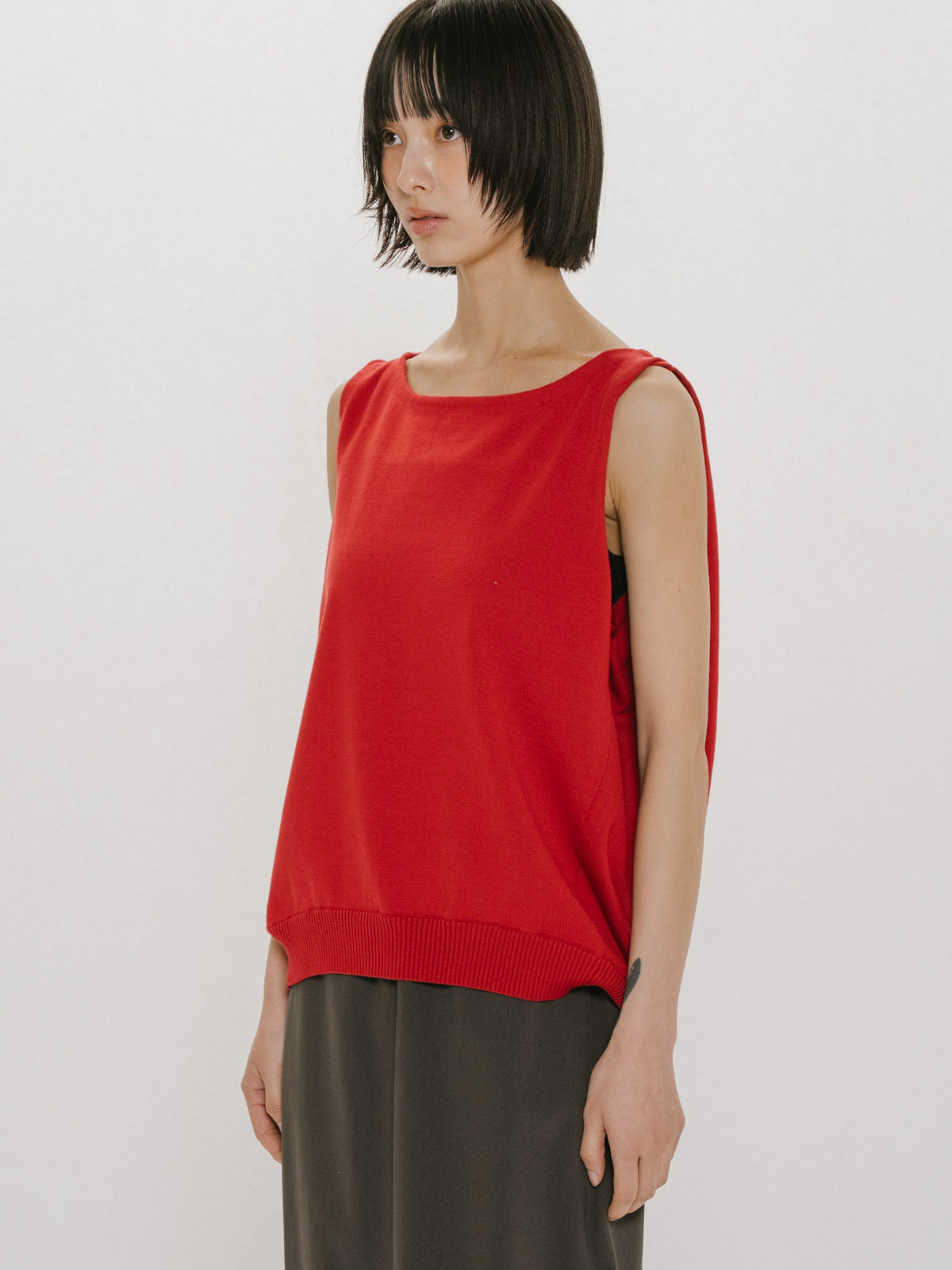 tuck N/S wide vest