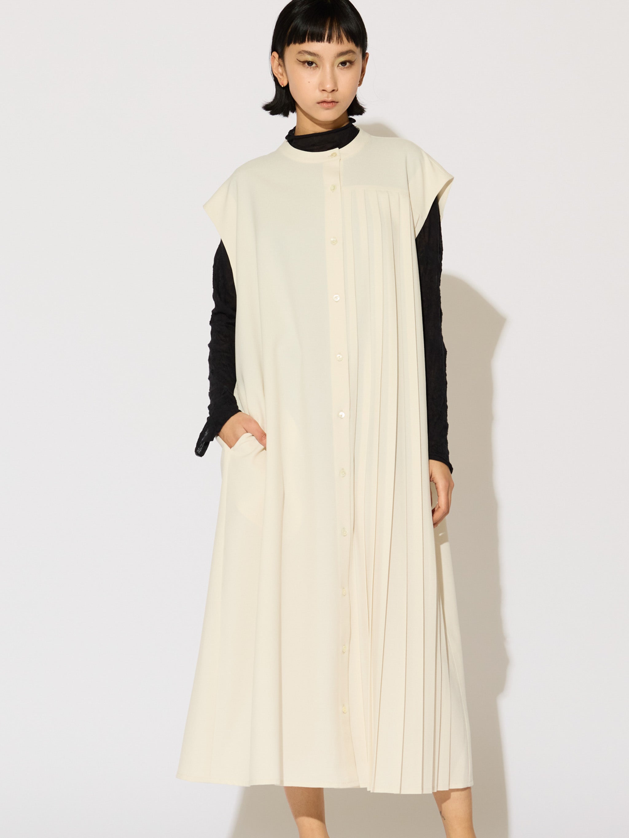 asymmetrical pleated sleeveless dress[A]