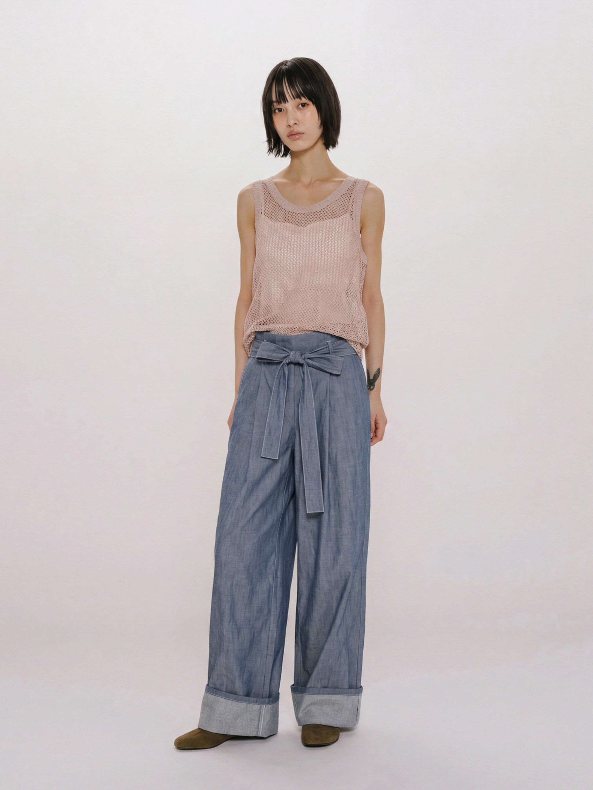 sheer denim easy pants（BLEACH）