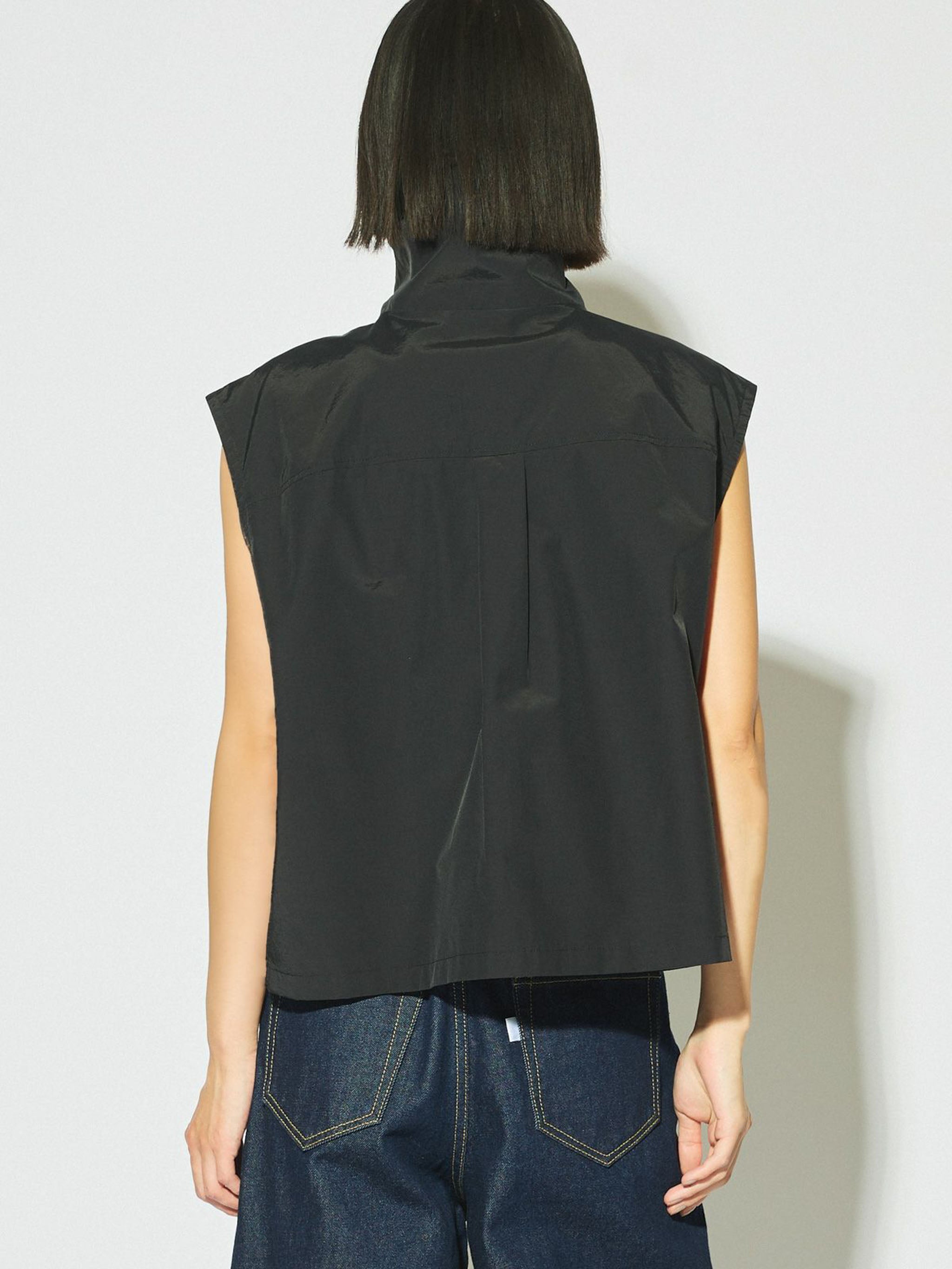 high neck zip vest[A]