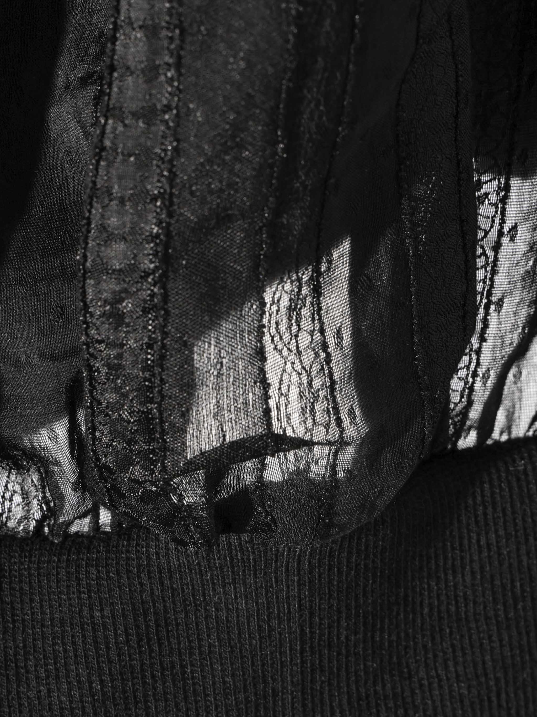material mix blouson