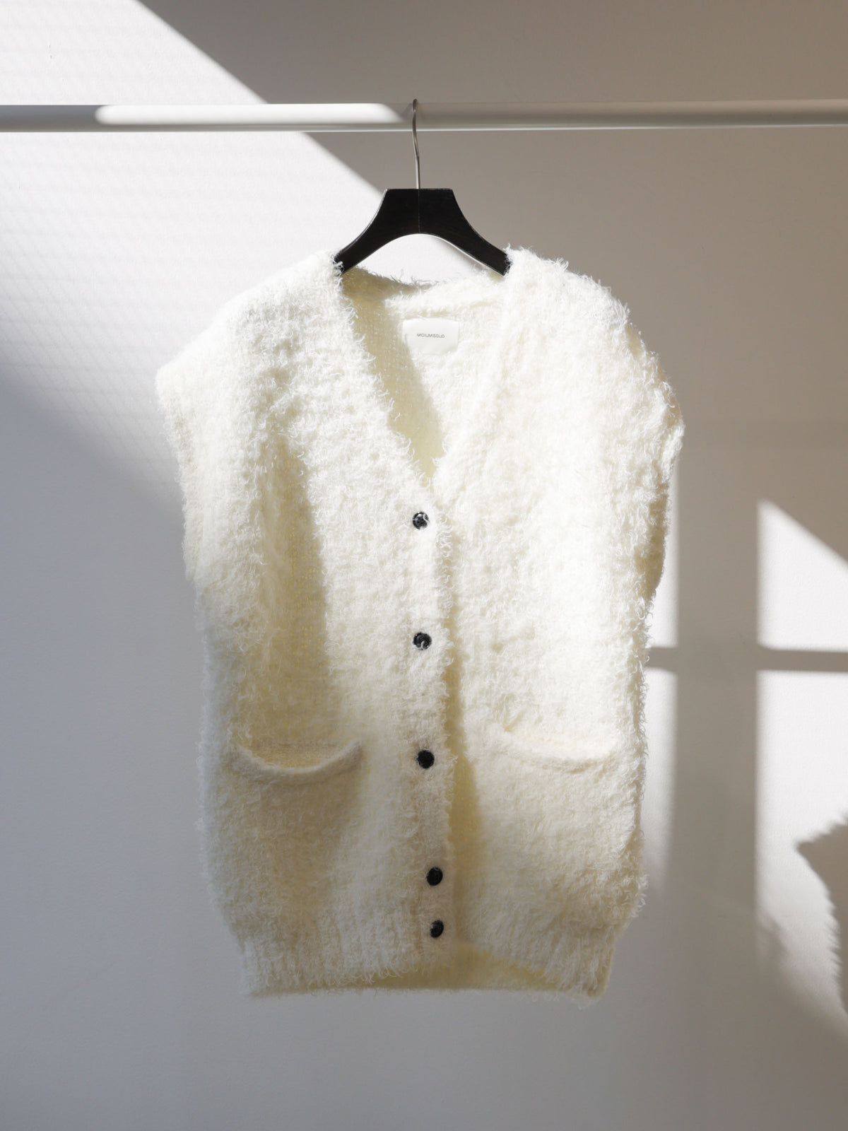 cloud loop vest