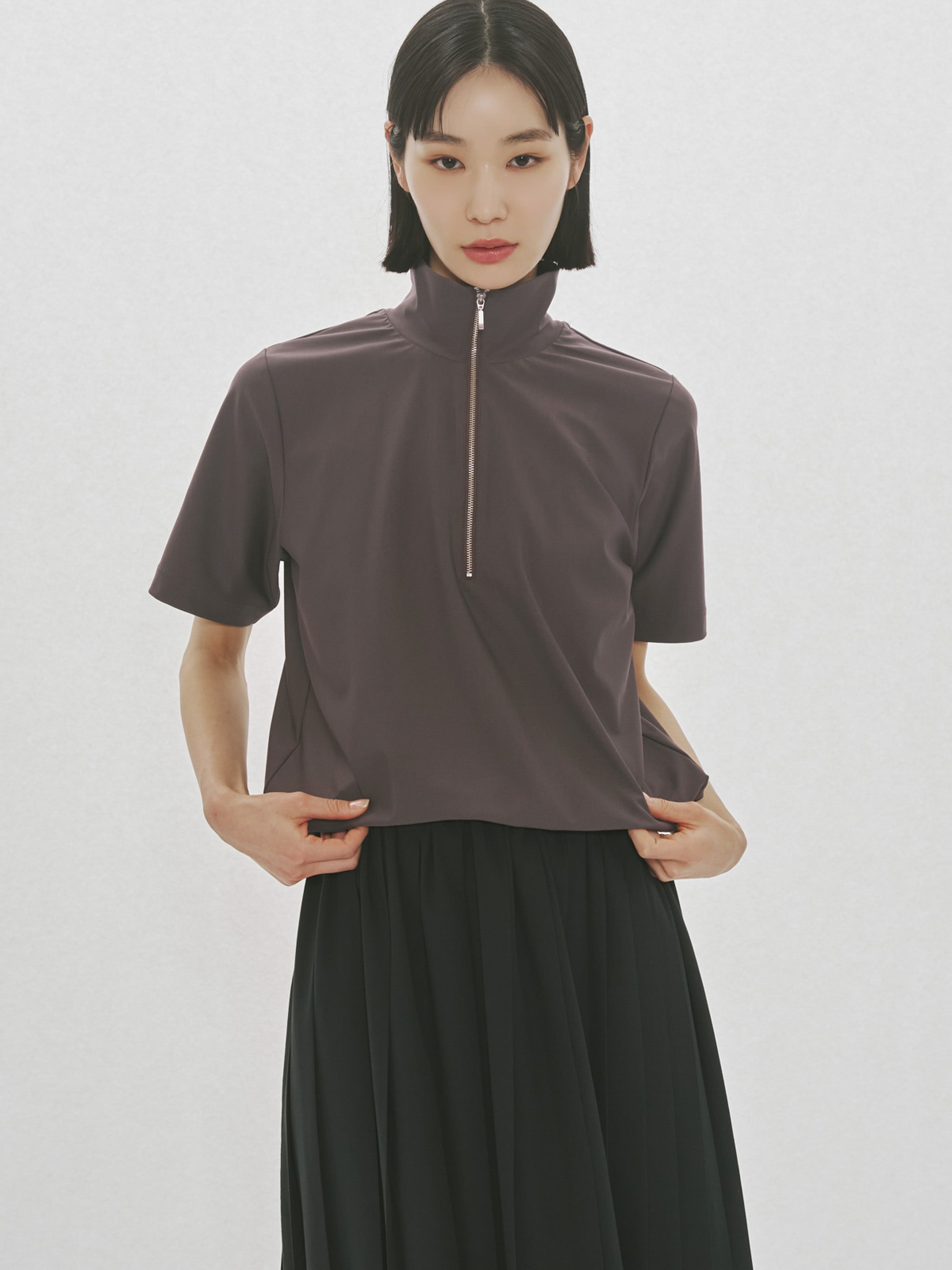 Essential Zip Neck Top｜高機能ジップネックトップス｜MIDIUMISOLID