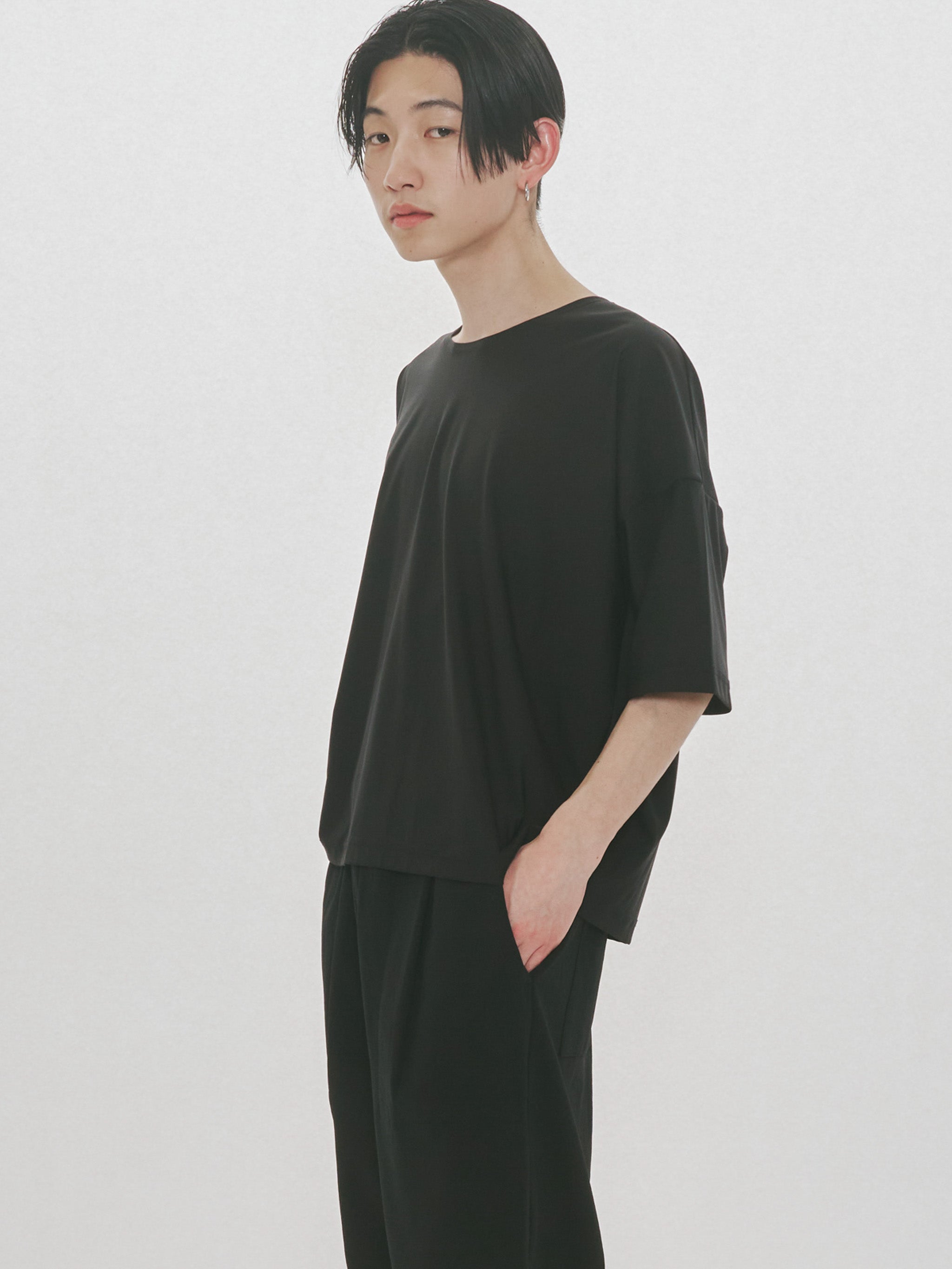 essential wide T