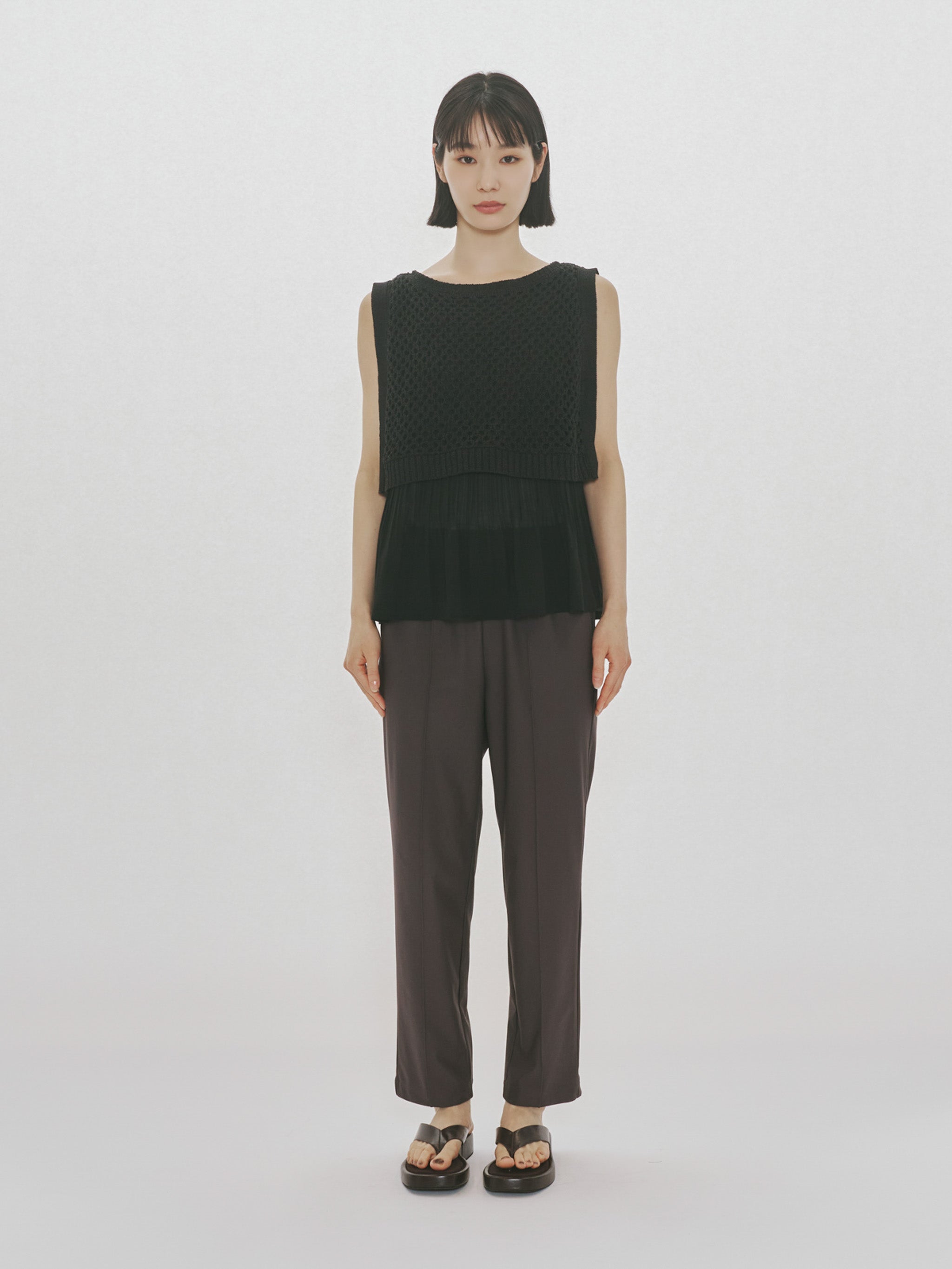 woven pleated layered vest