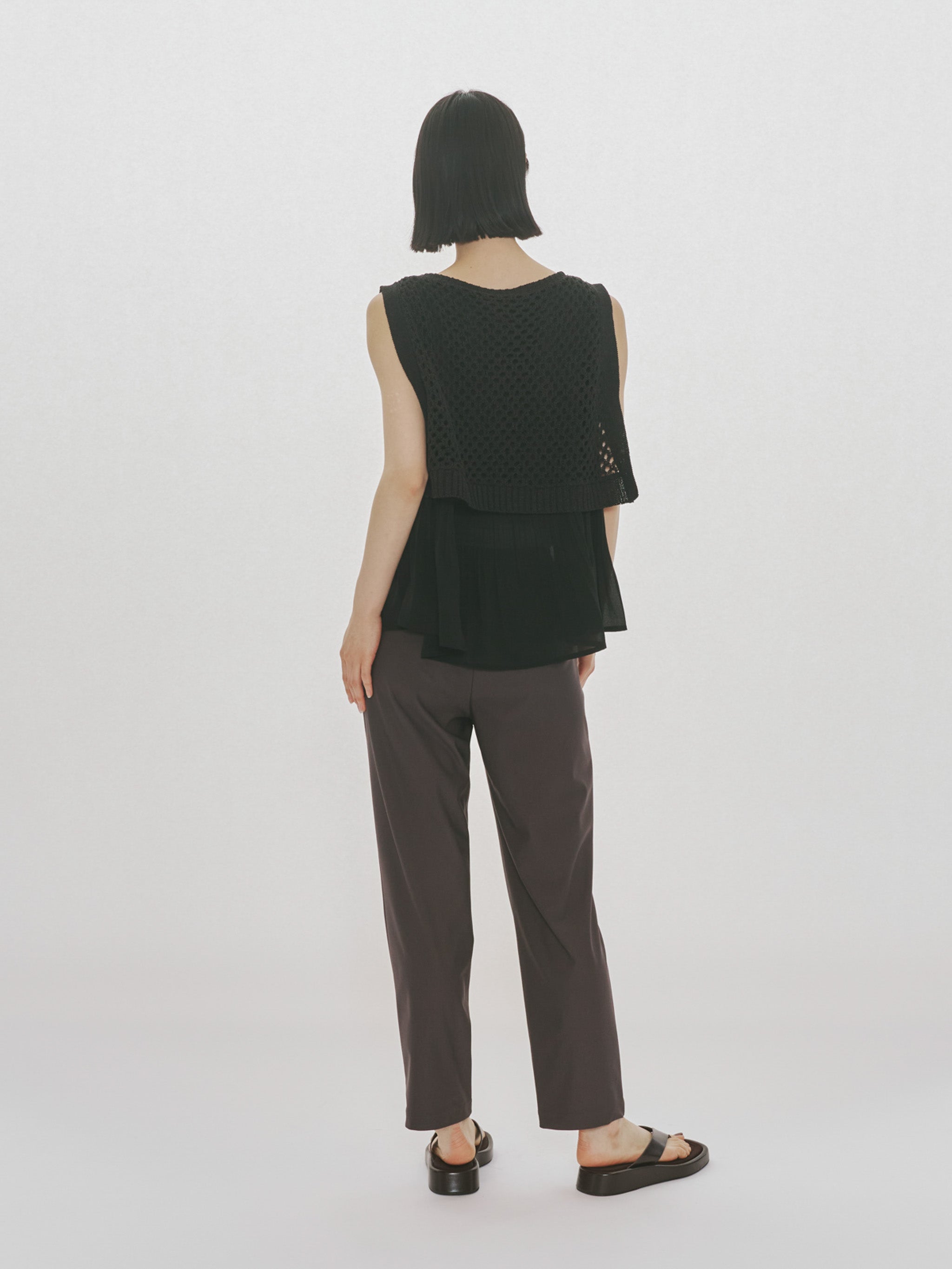 woven pleated layered vest