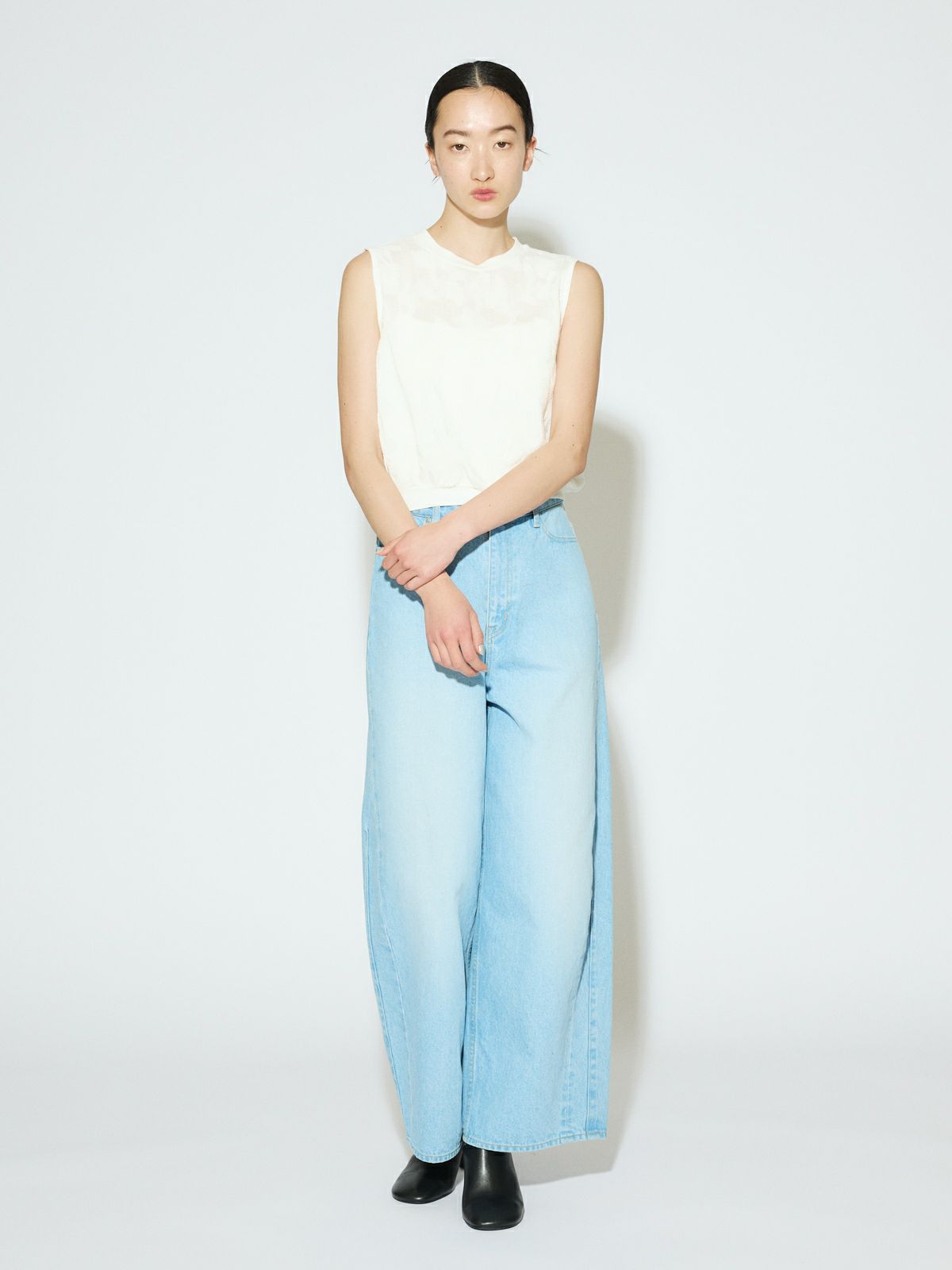 sleeveless lace top[A]
