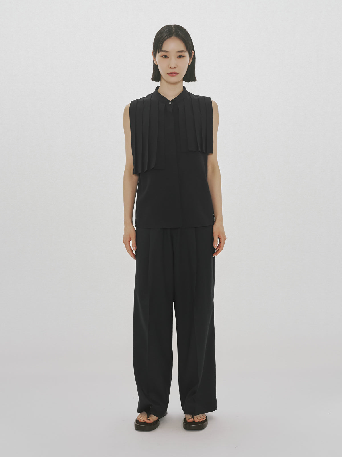 N/S asymmetry pleats shirt