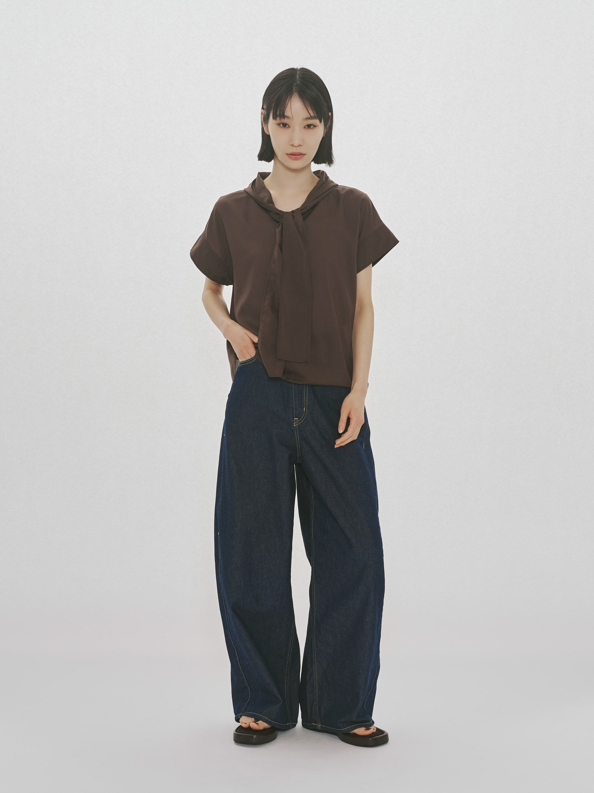 hooded tie wide P/O