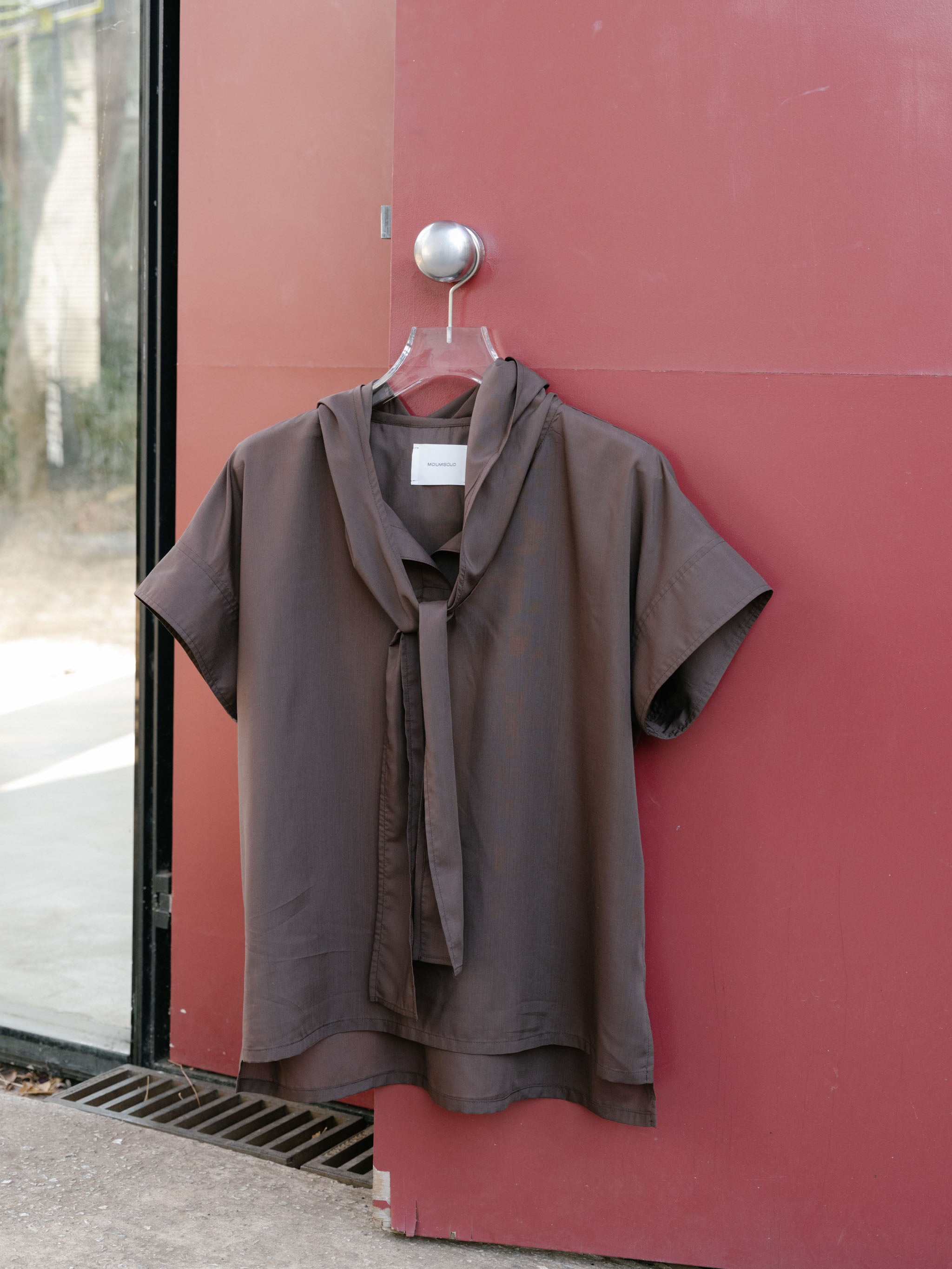 hooded tie wide P/O