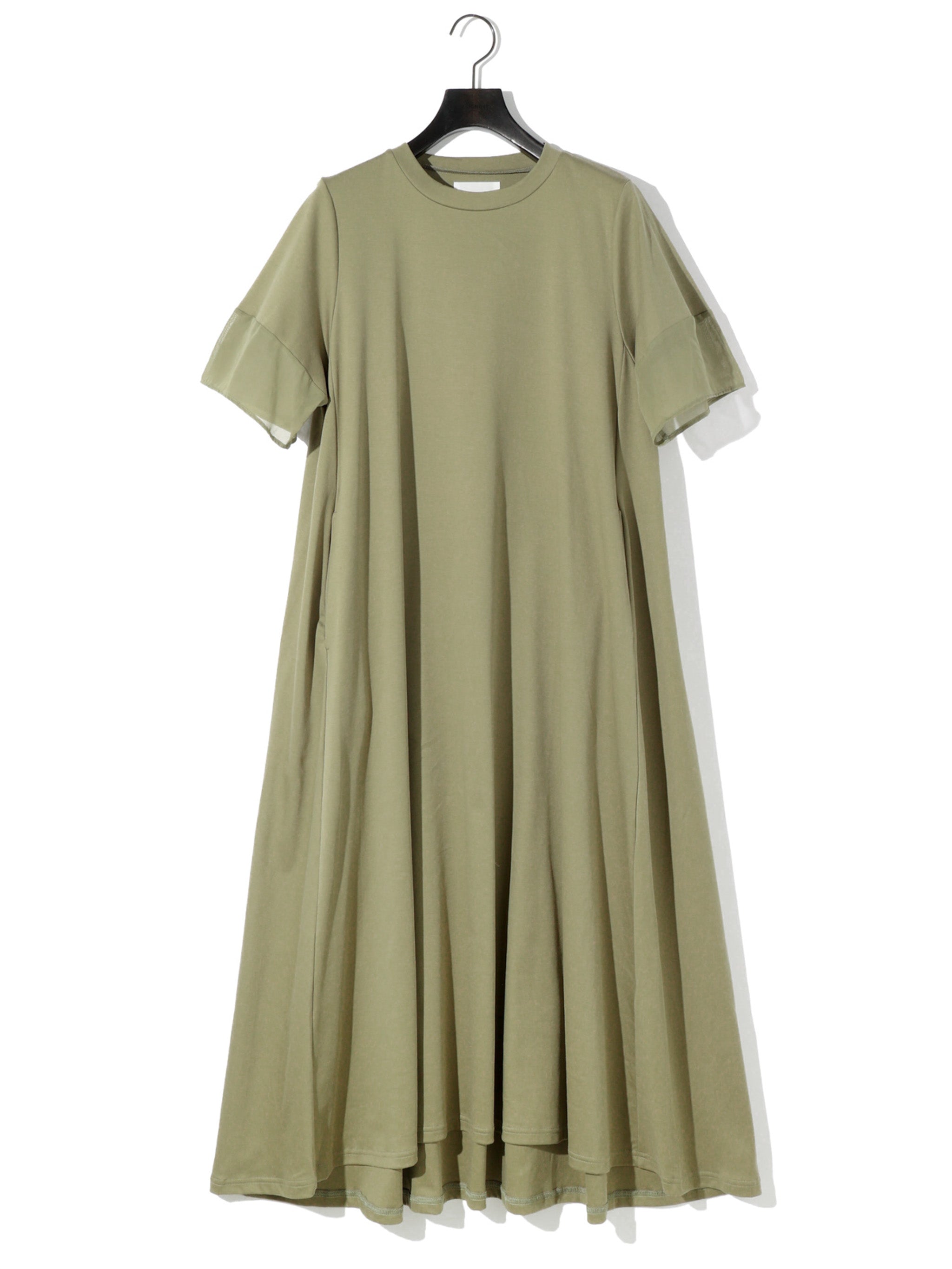sleeve-switching A-line dress[A]