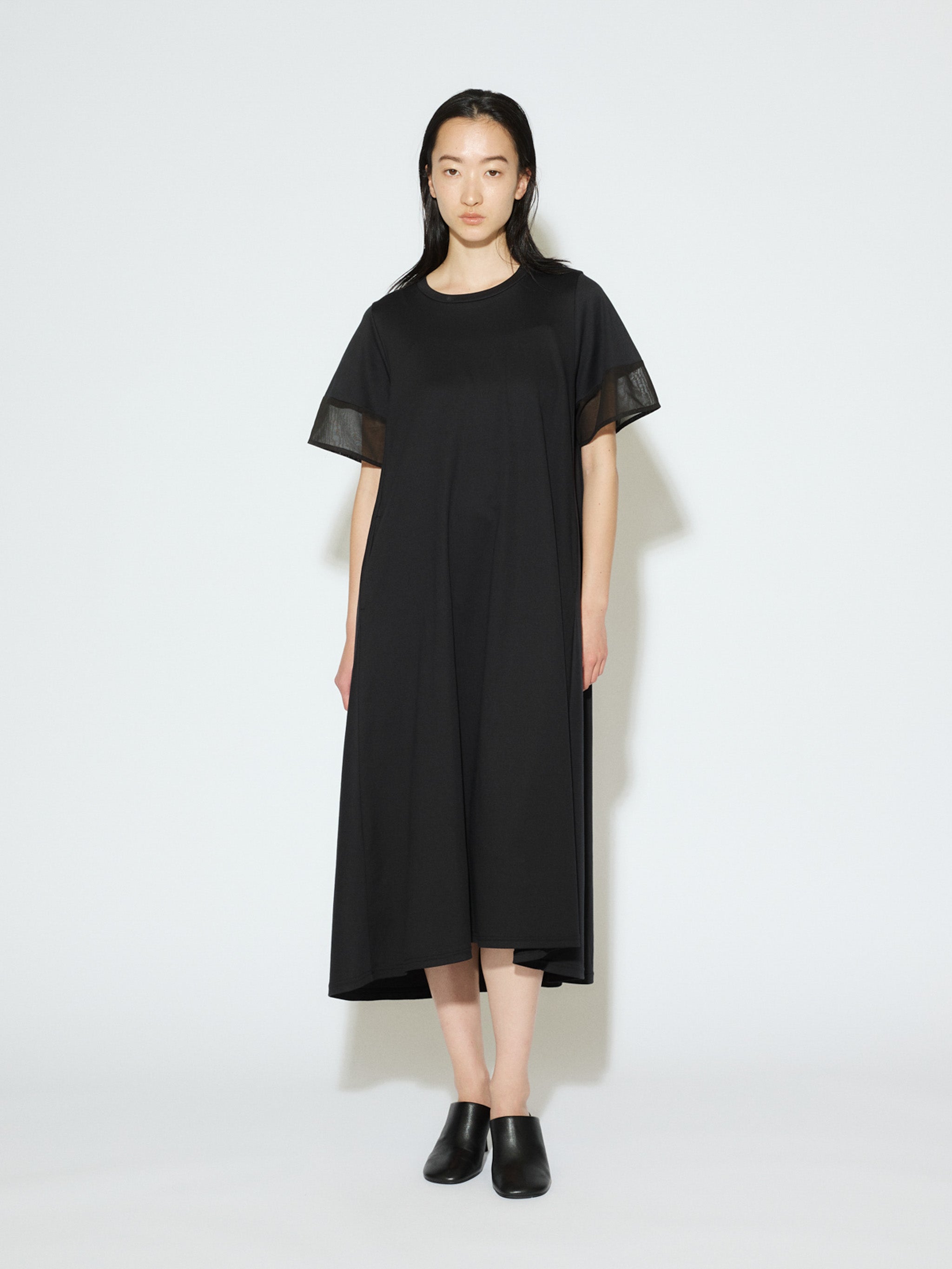 sleeve-switching A-line dress[A]