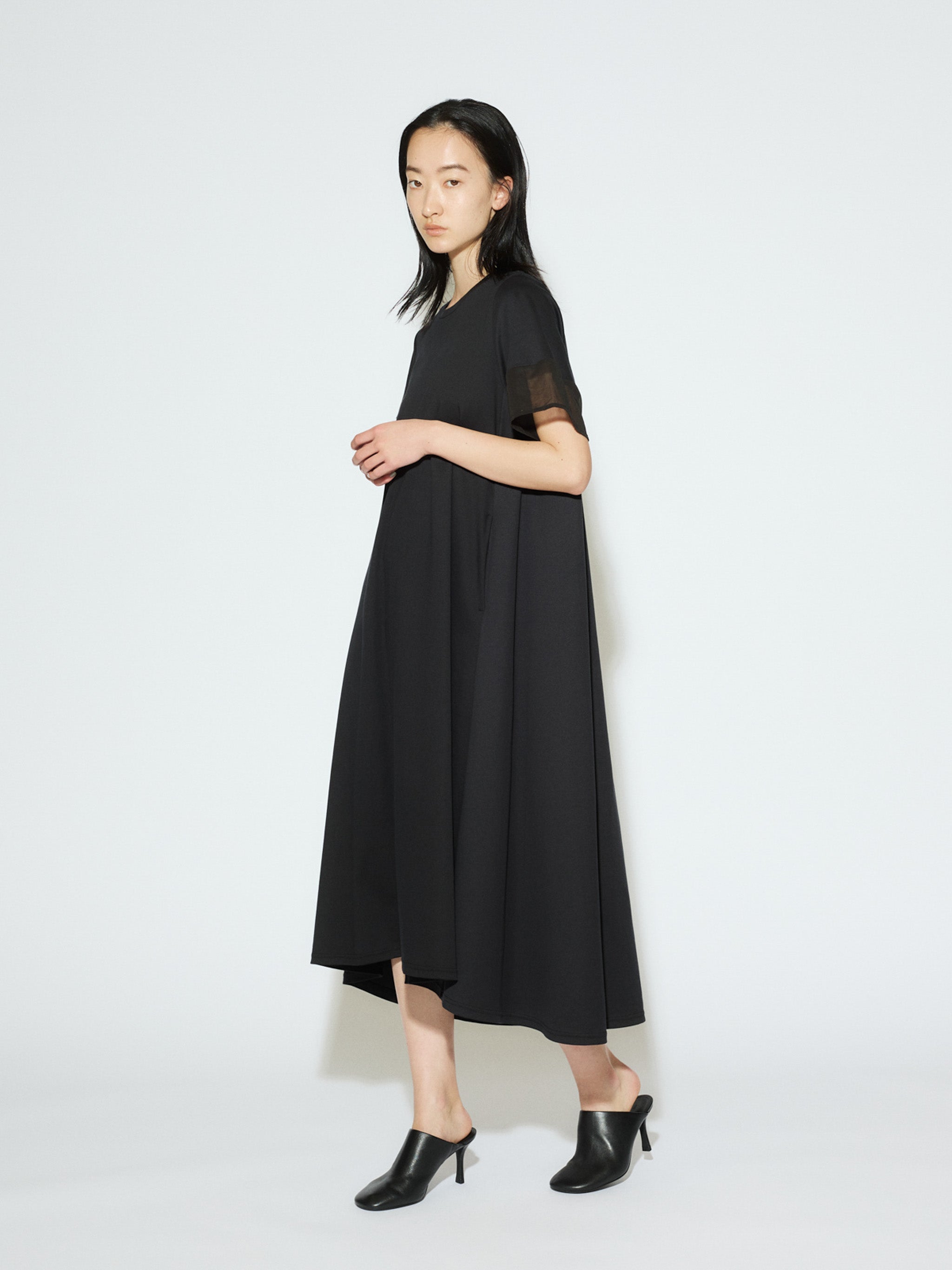 sleeve-switching A-line dress[A]