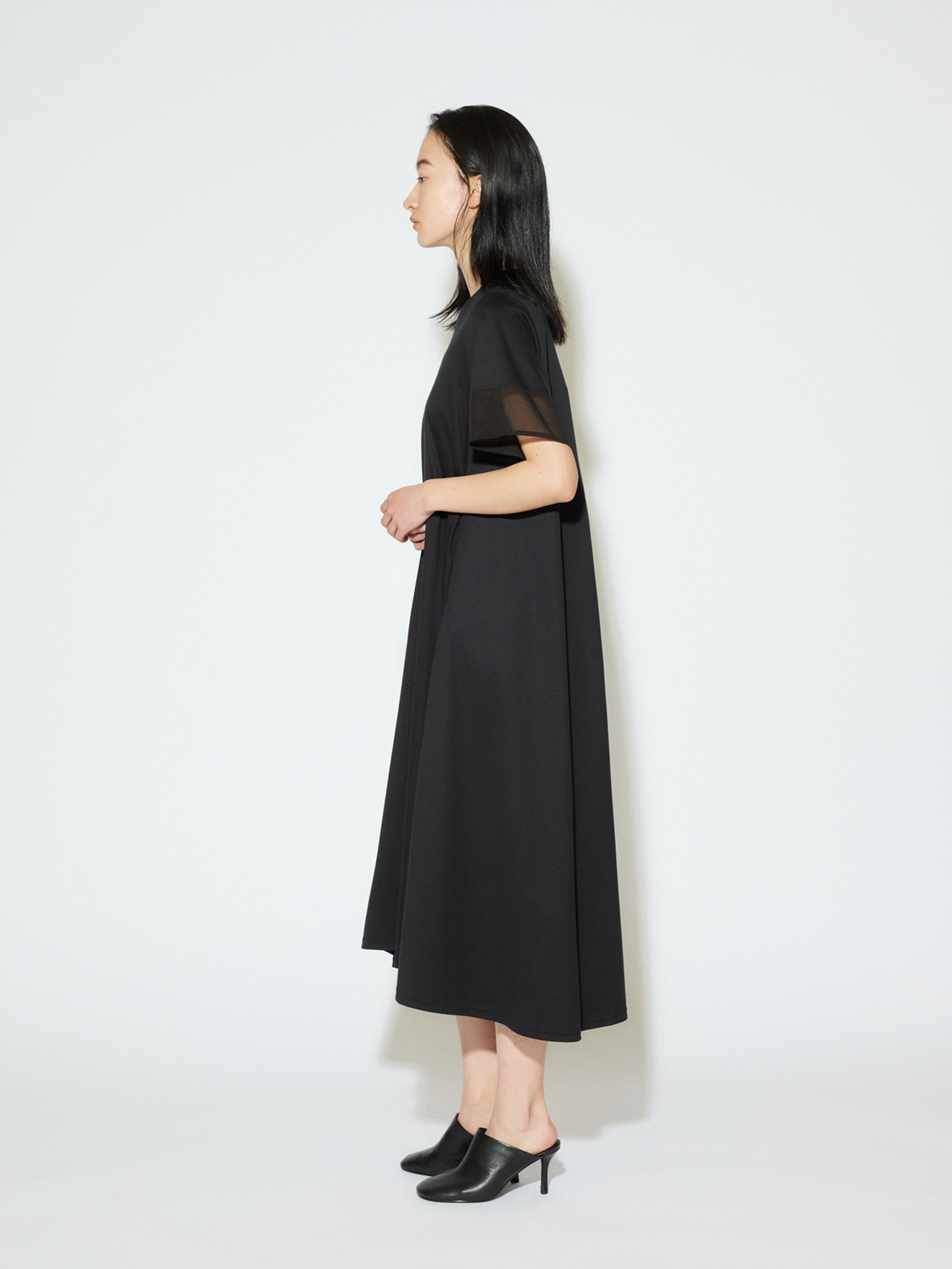 sleeve-switching A-line dress[A]