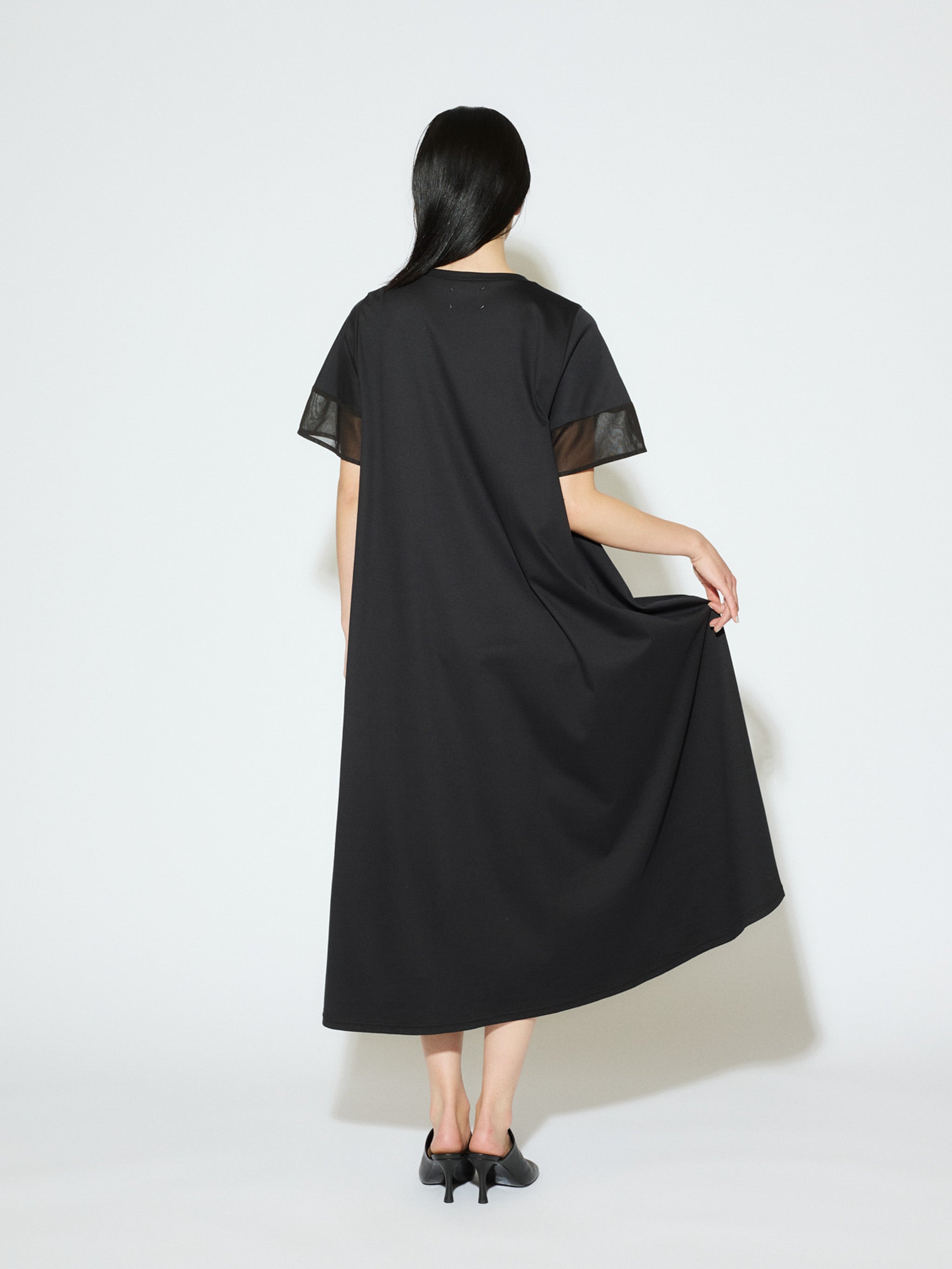 sleeve-switching A-line dress[A]