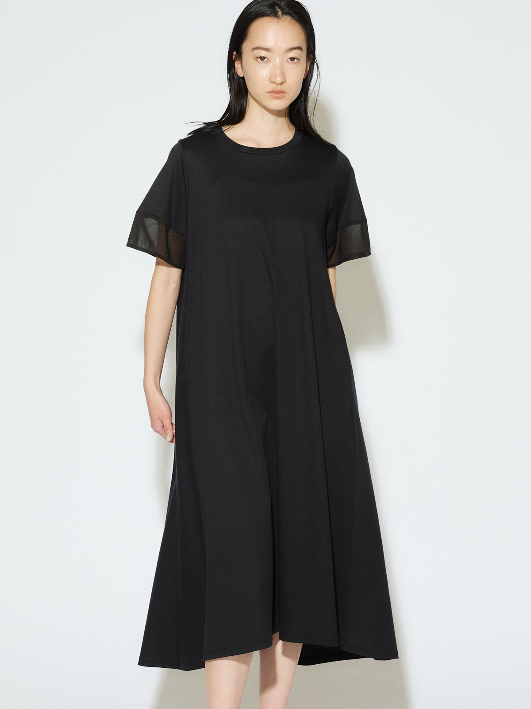 sleeve-switching A-line dress[A]