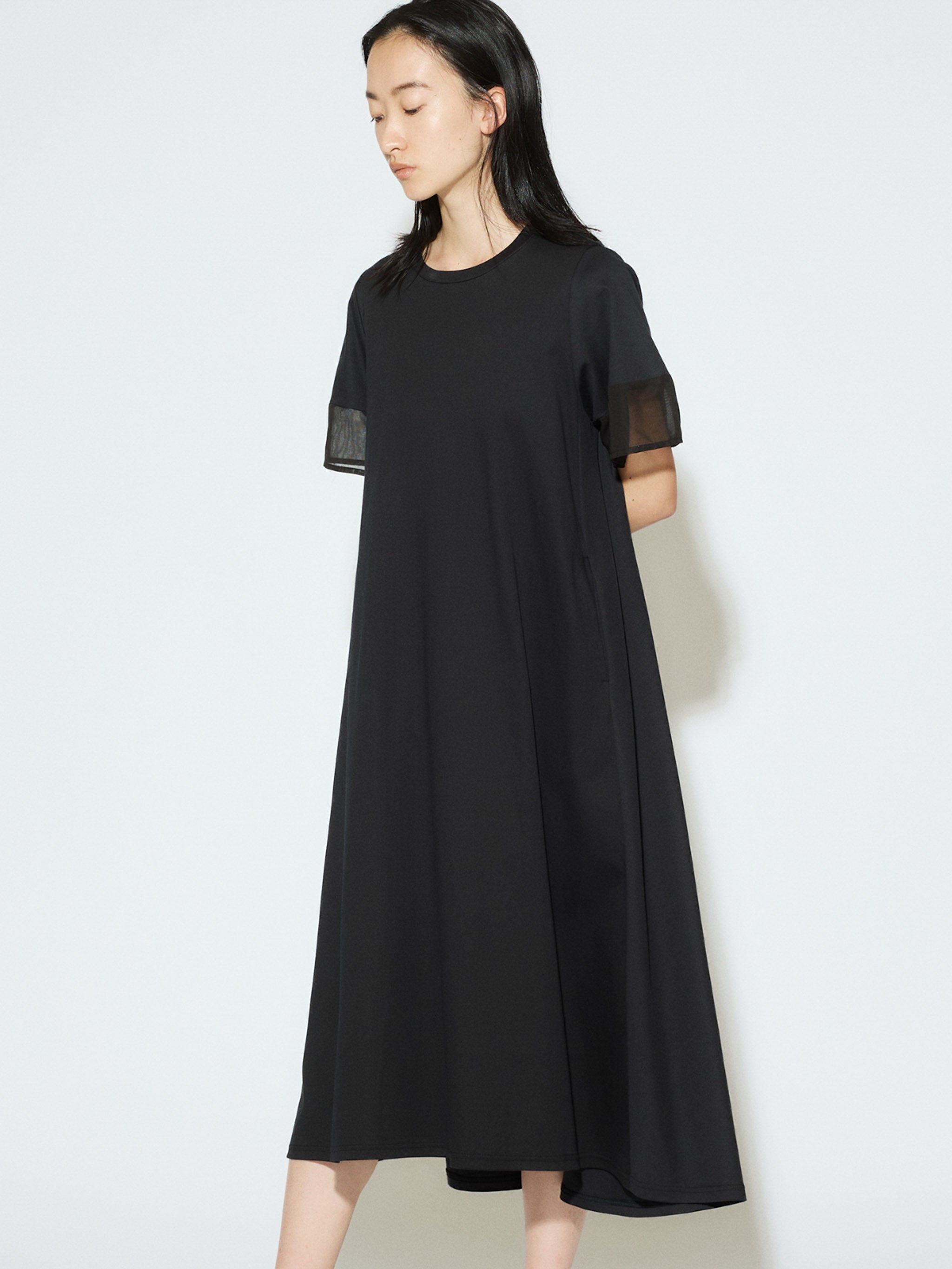 sleeve-switching A-line dress[A]