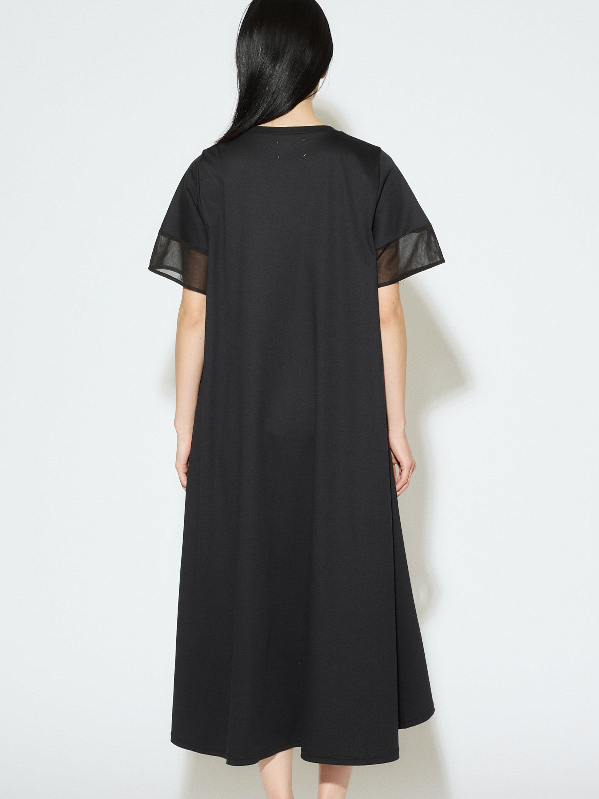 sleeve-switching A-line dress[A]