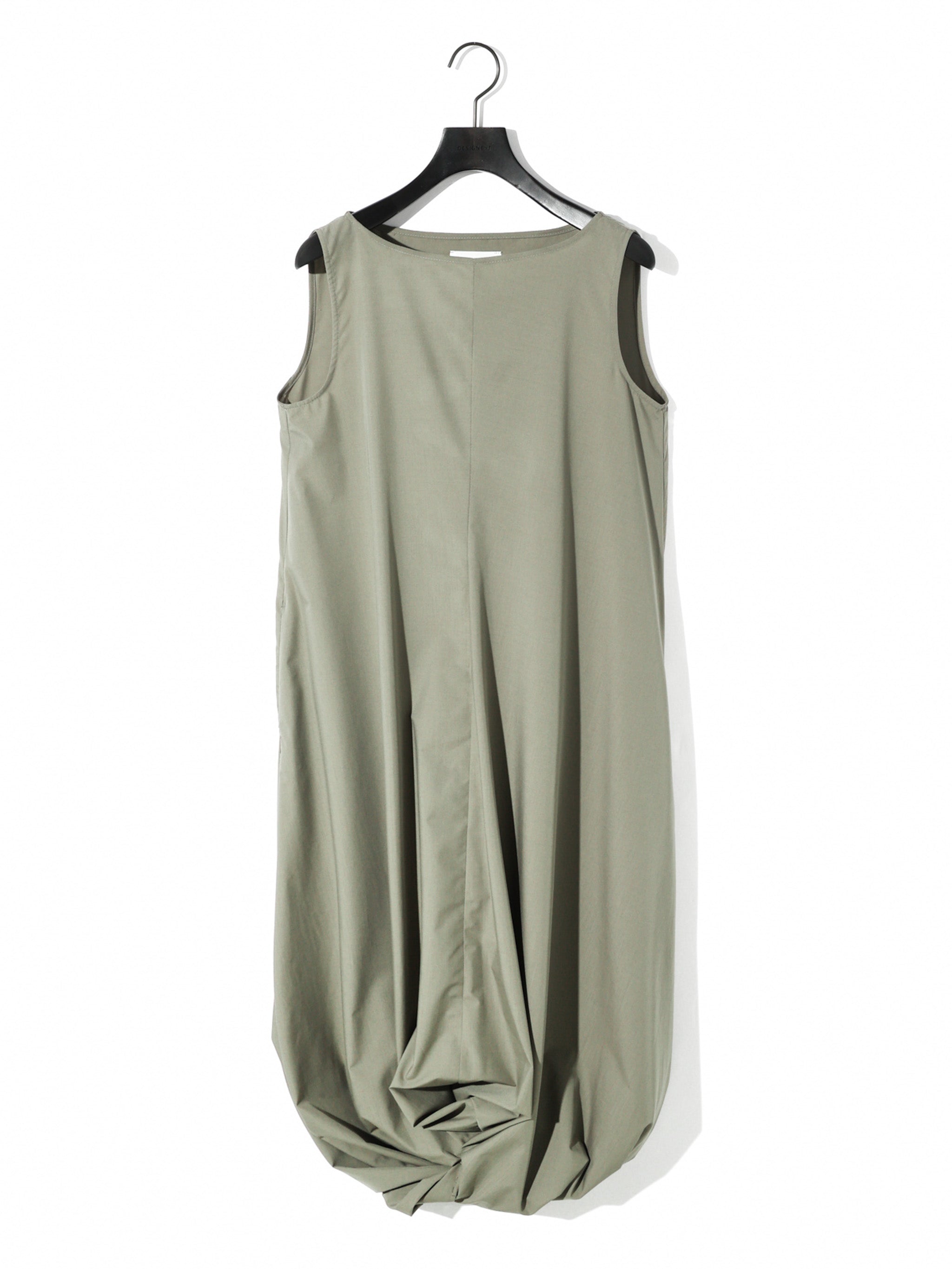 sleeveless twist hem onepiece