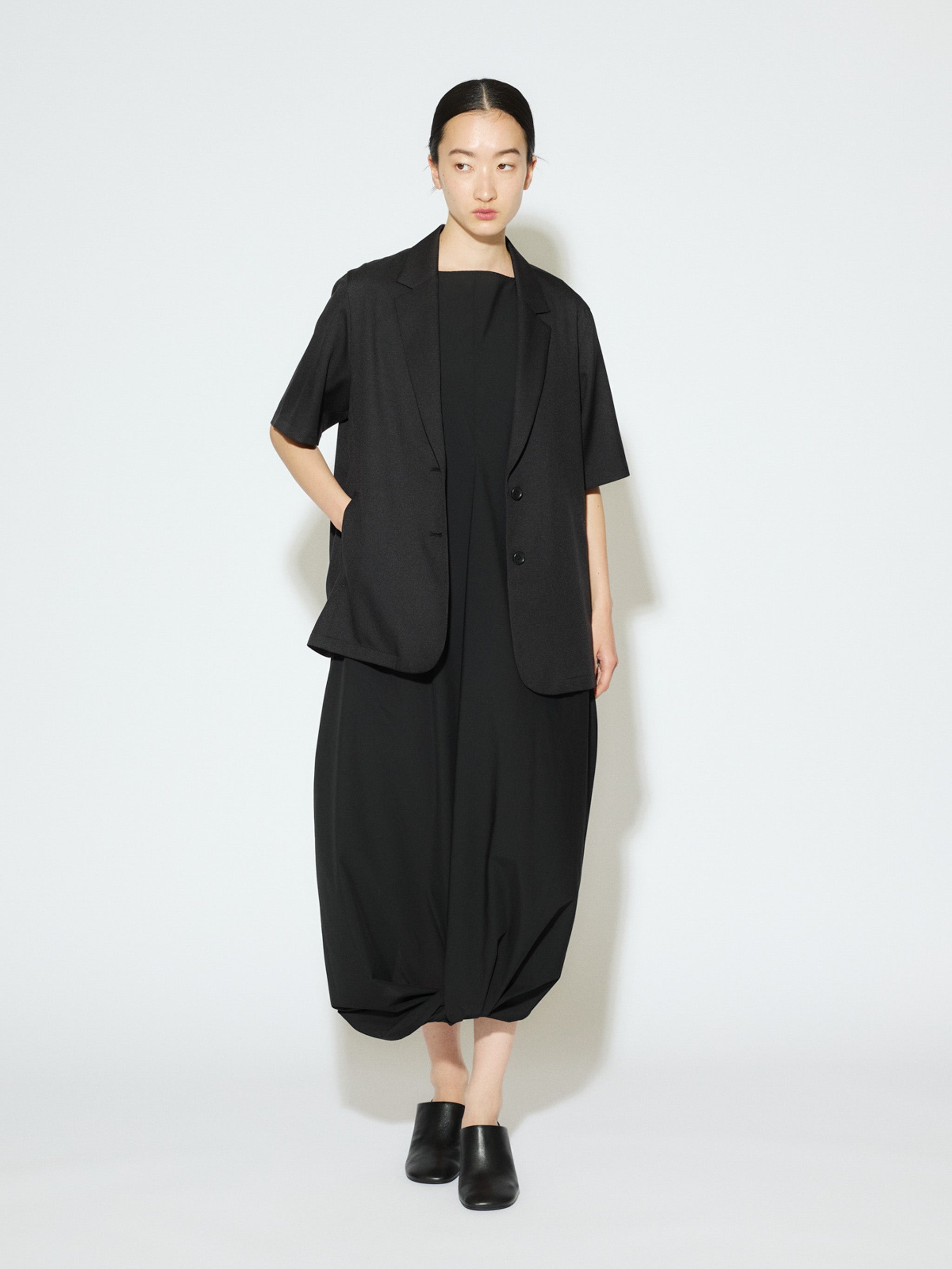 sleeveless twist hem onepiece
