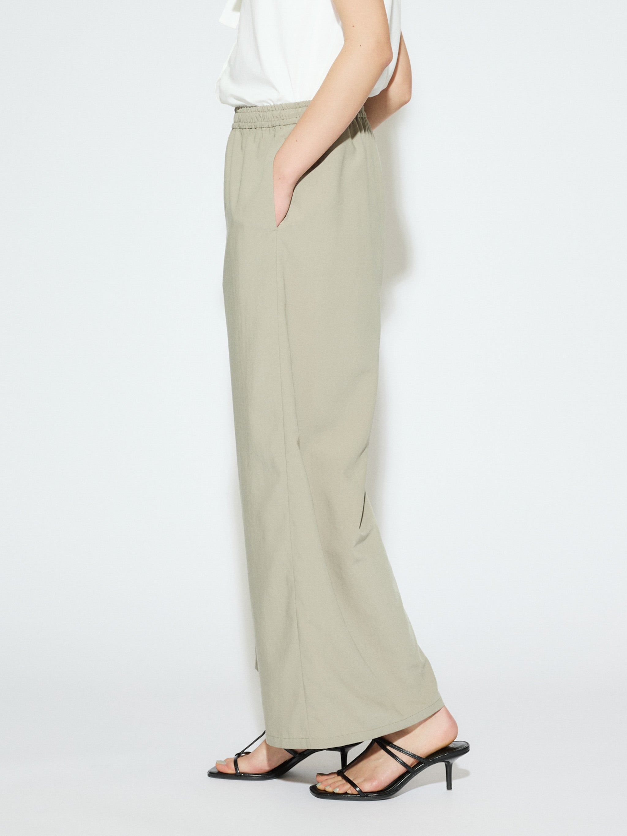 easy baggy slacks.S