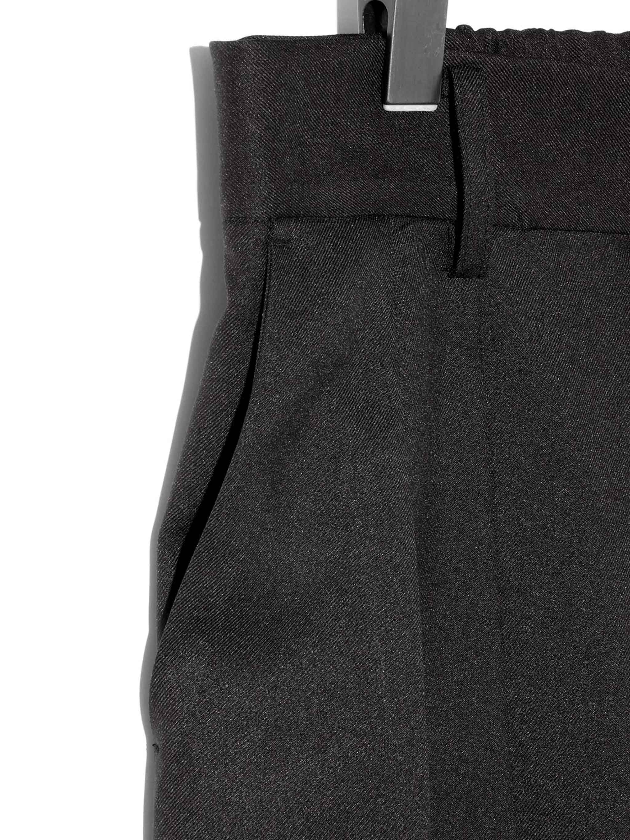 in tuck skirt [A]
