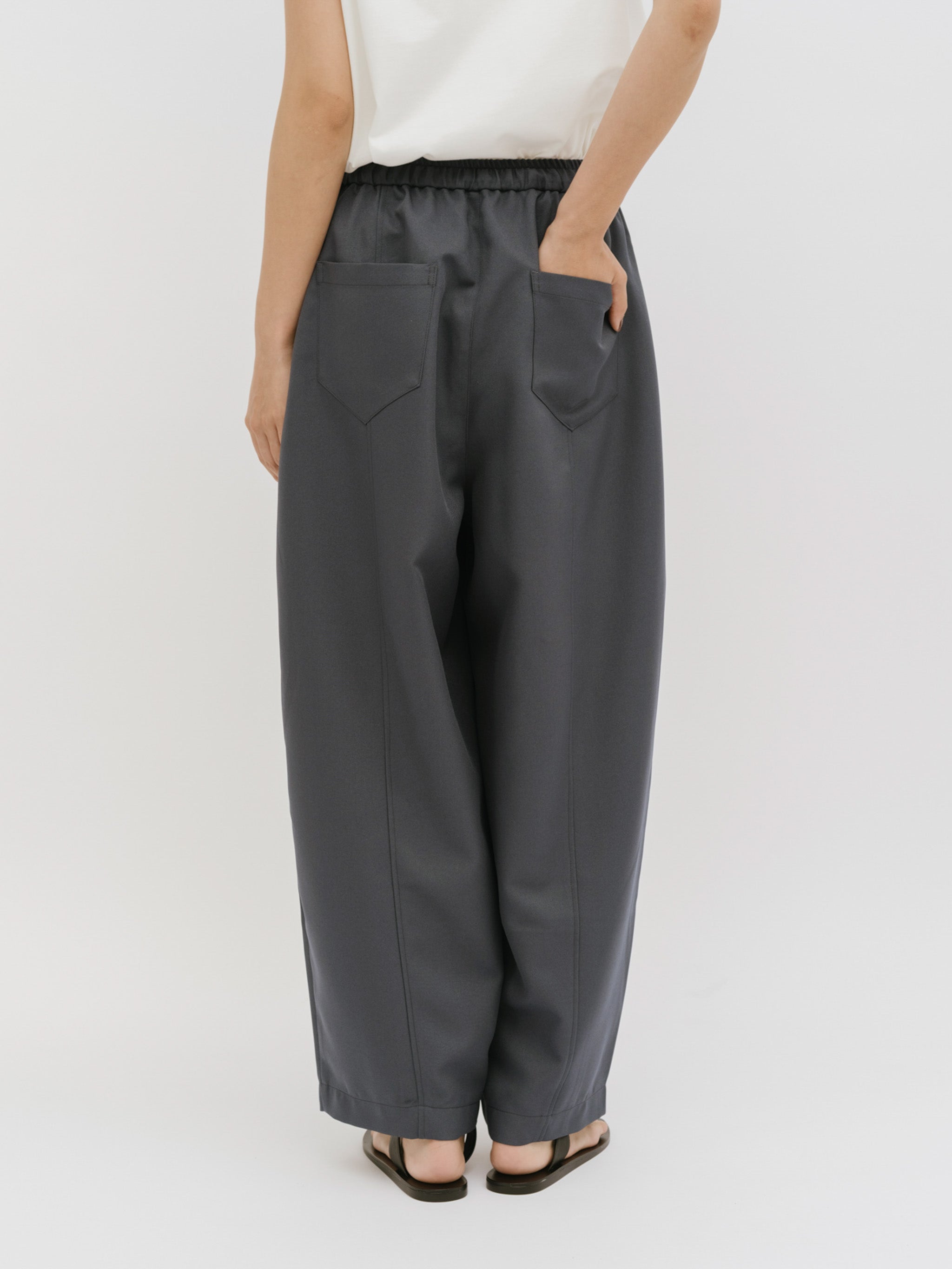 barrel form pants