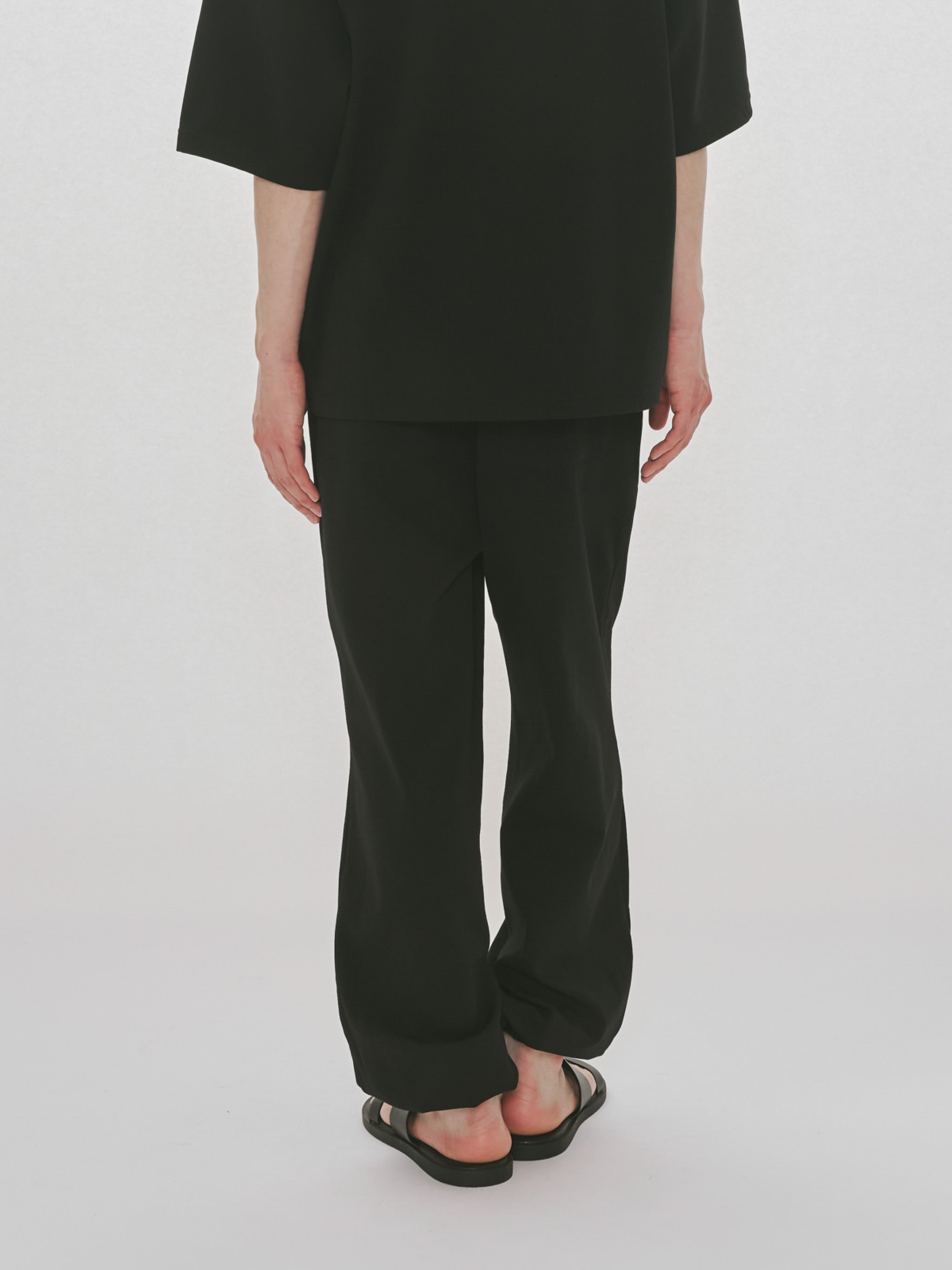 essential tapered pants