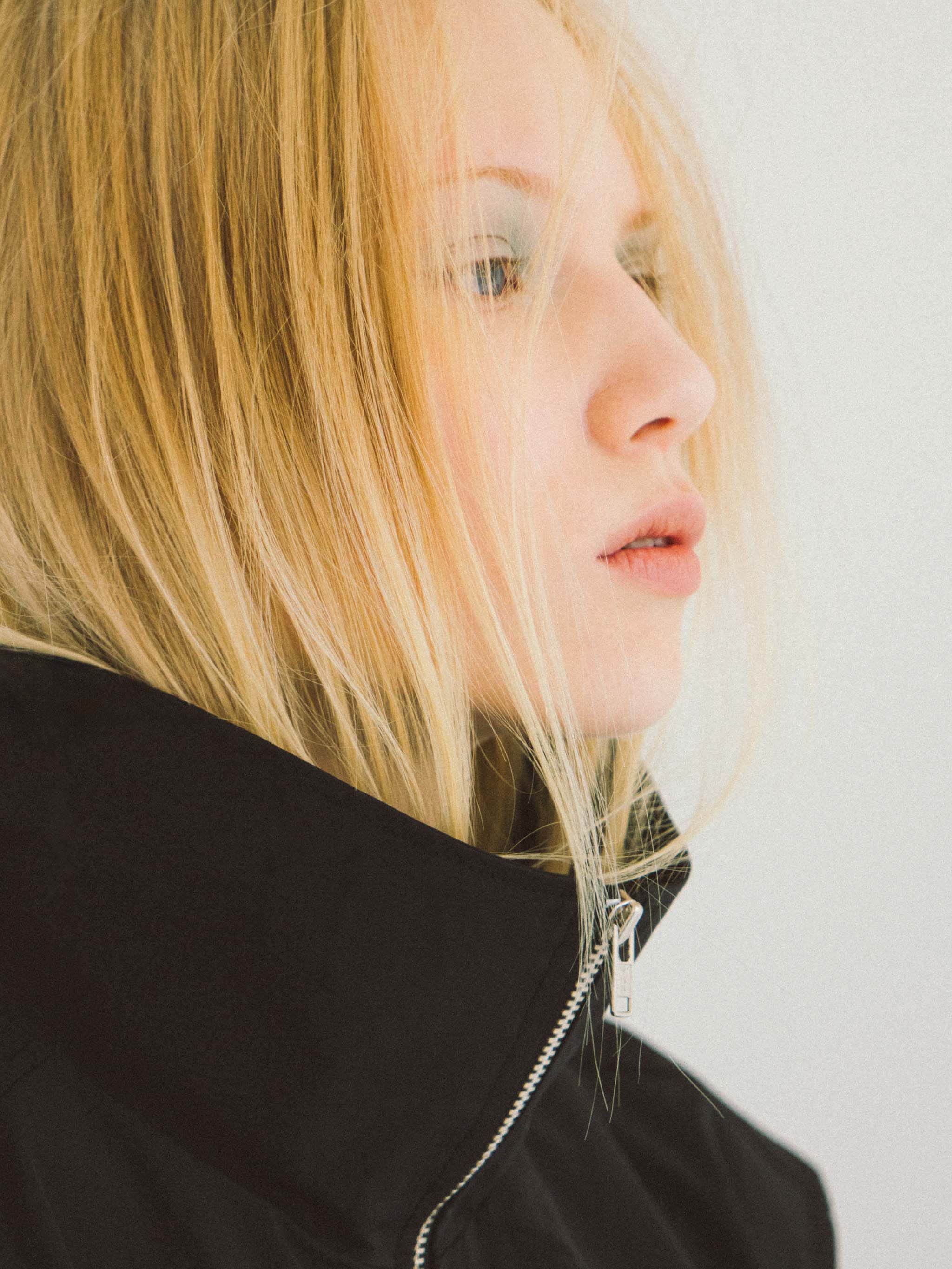 high neck zip vest[A]