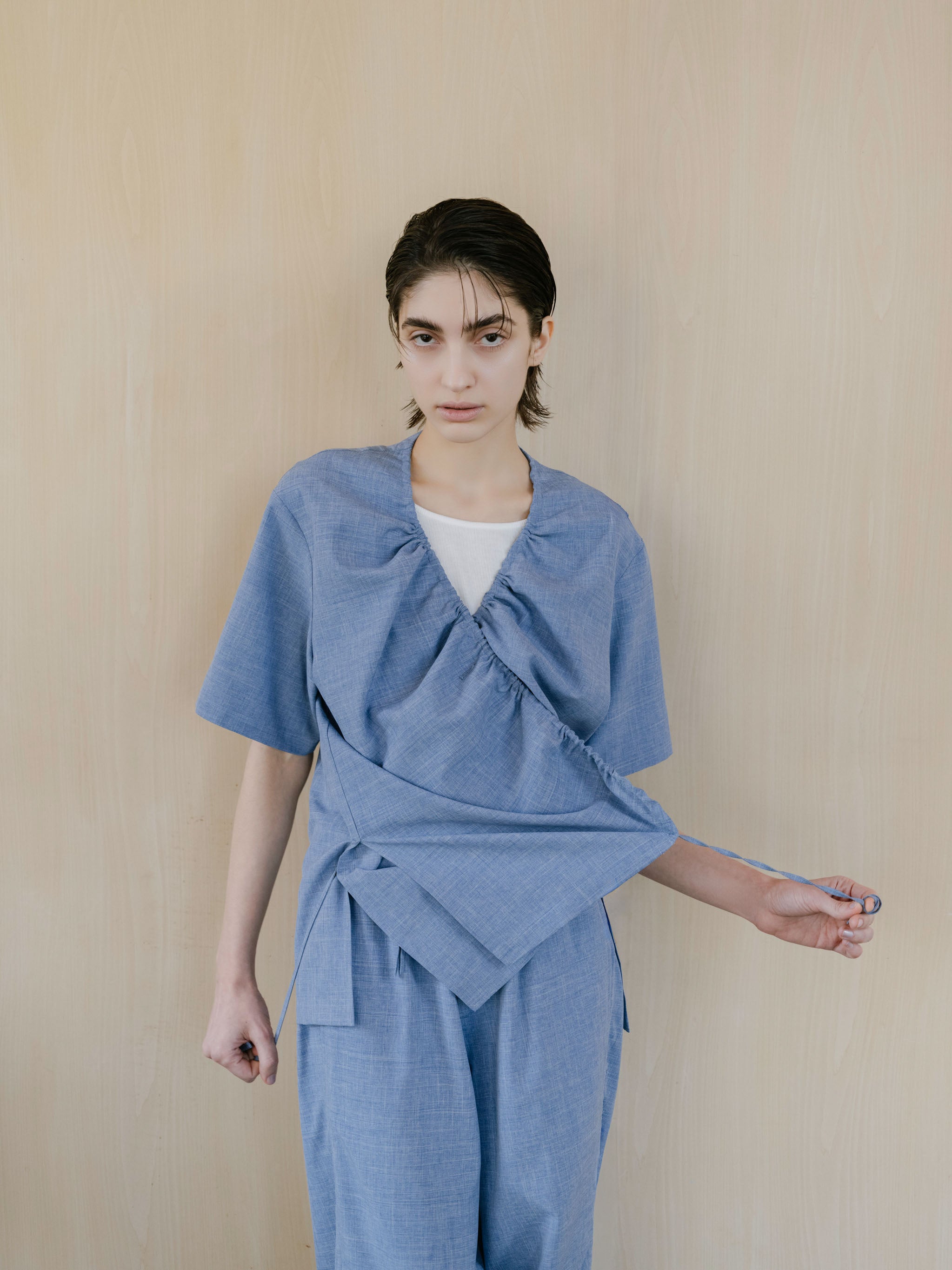 no collar drawstring shirt