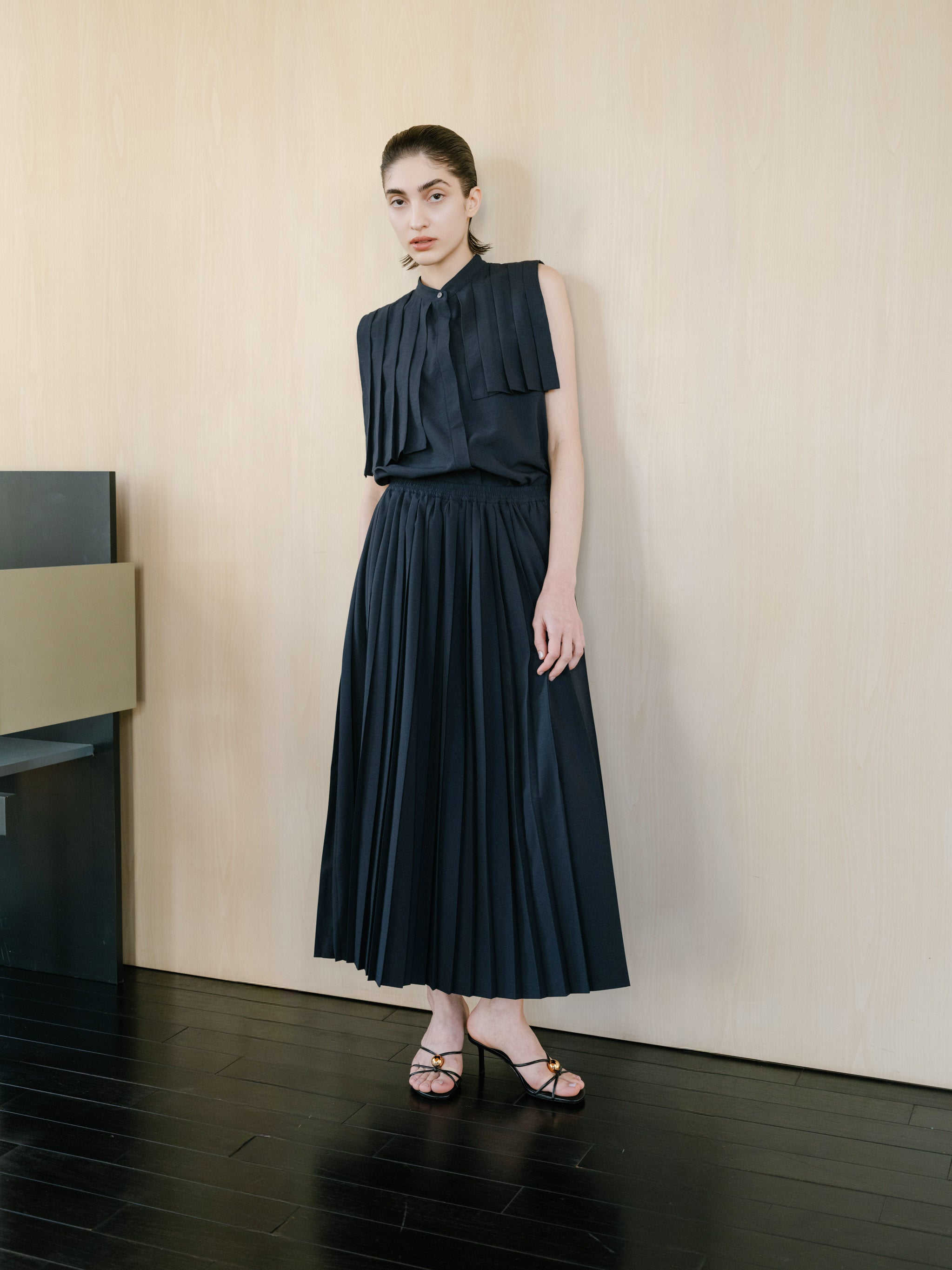 asymmetry pleats SK