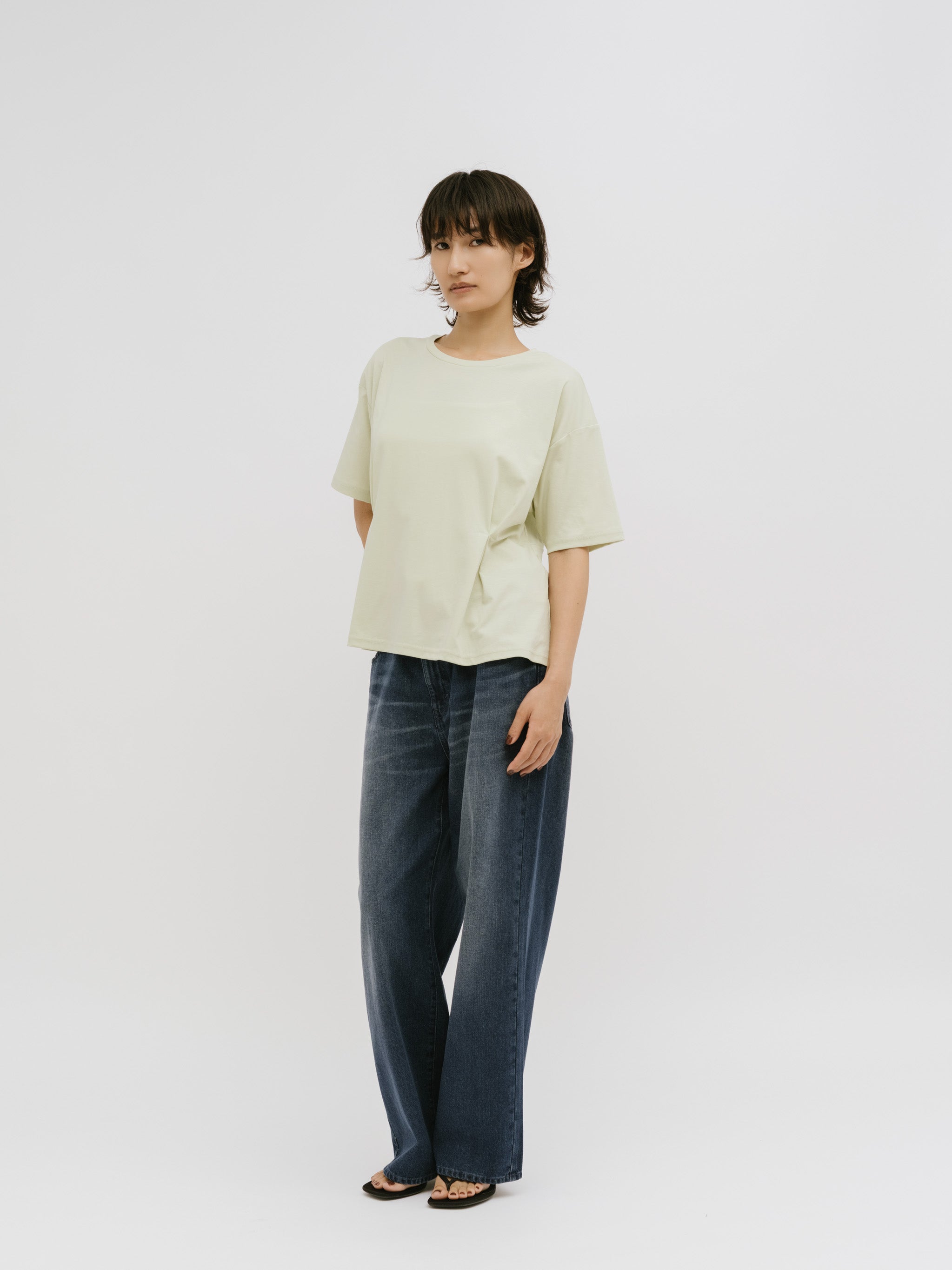 waist tuck smooth top