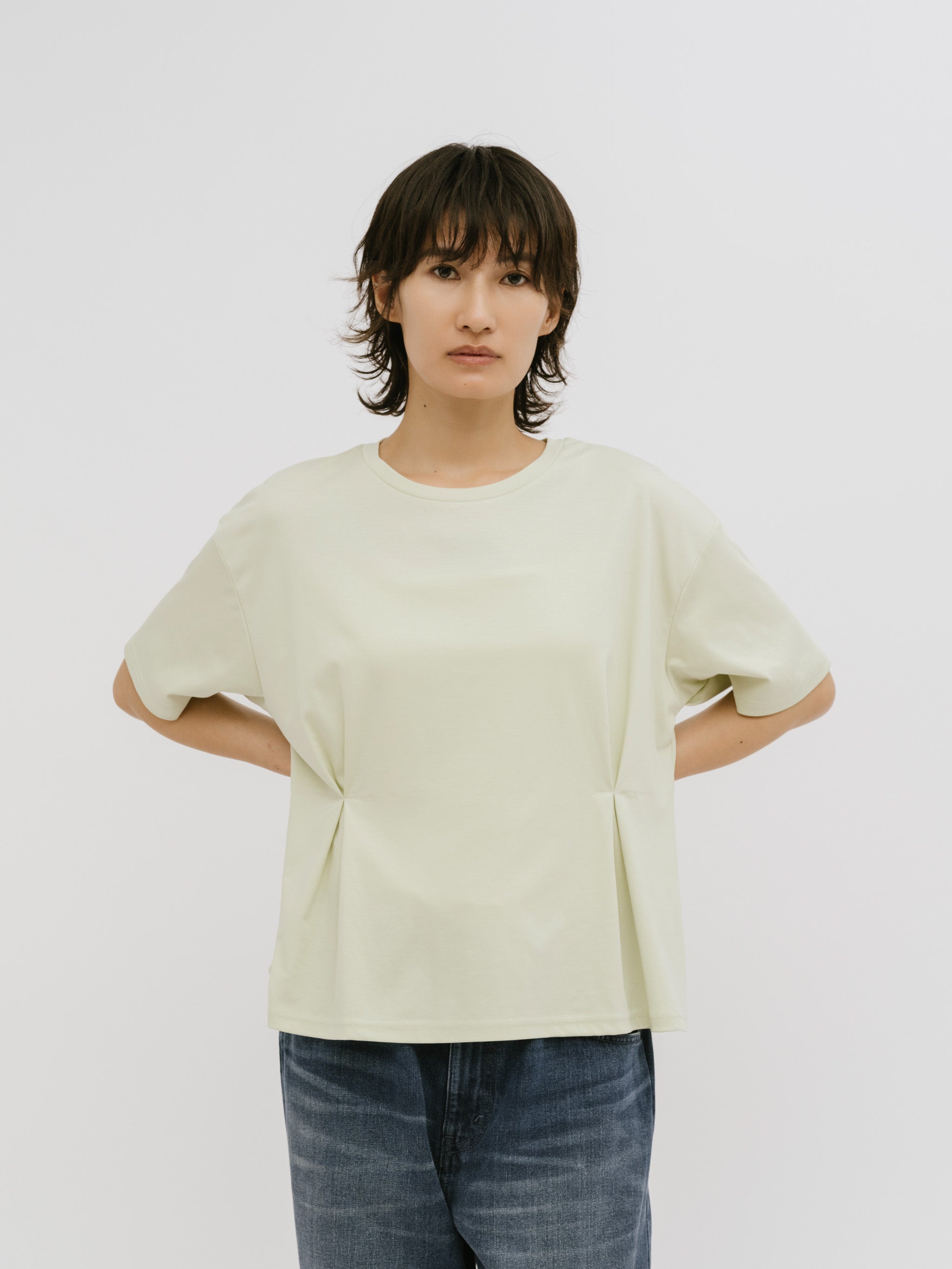 waist tuck smooth top