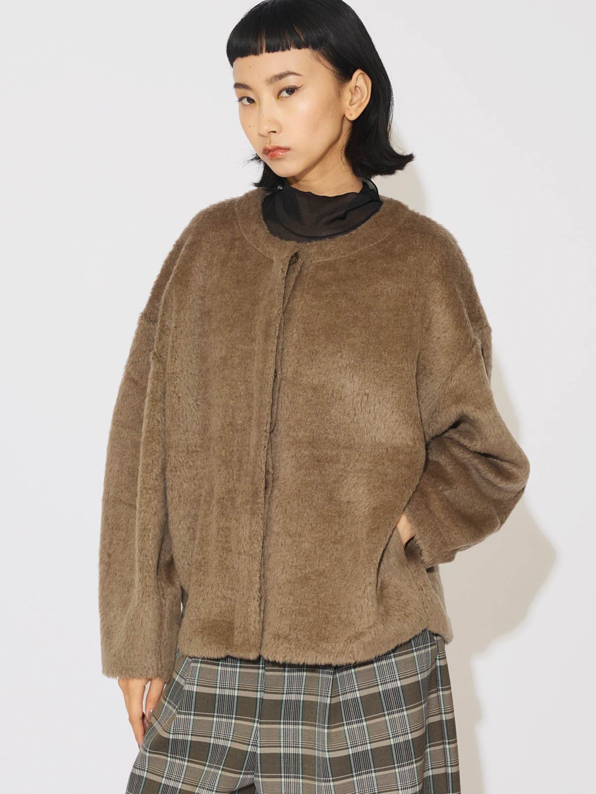 コクーンラウンドカーディガン